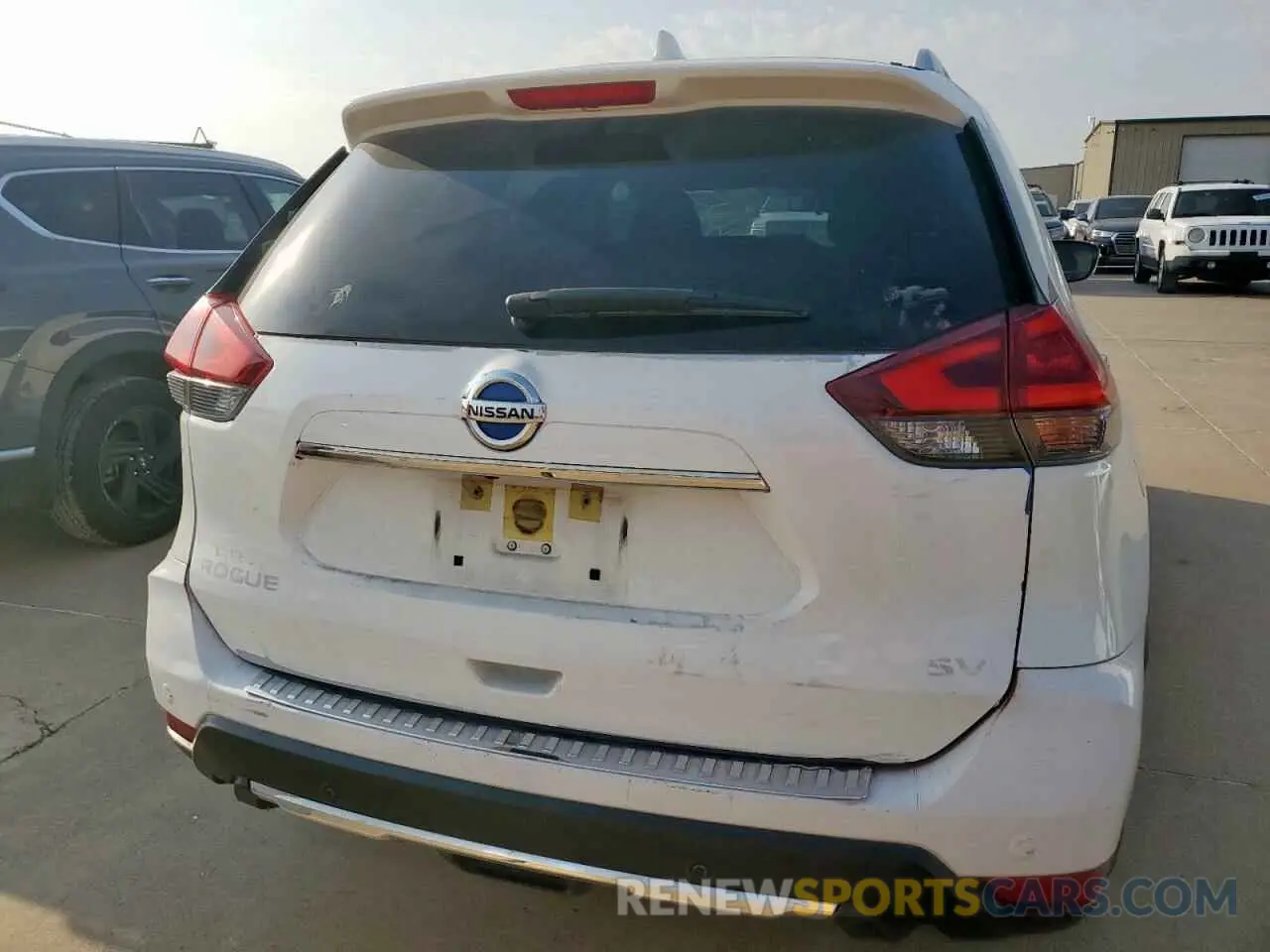 6 Photograph of a damaged car JN8AT2MT3LW011821 NISSAN ROGUE 2020
