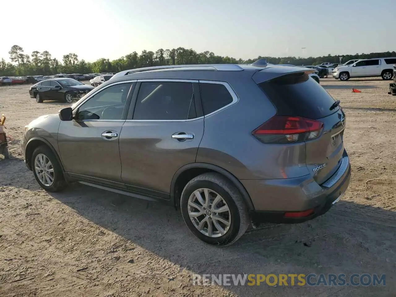 2 Photograph of a damaged car JN8AT2MT3LW015576 NISSAN ROGUE 2020