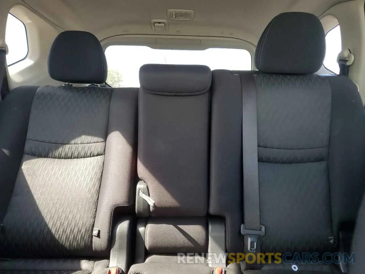 10 Photograph of a damaged car JN8AT2MT3LW030160 NISSAN ROGUE 2020
