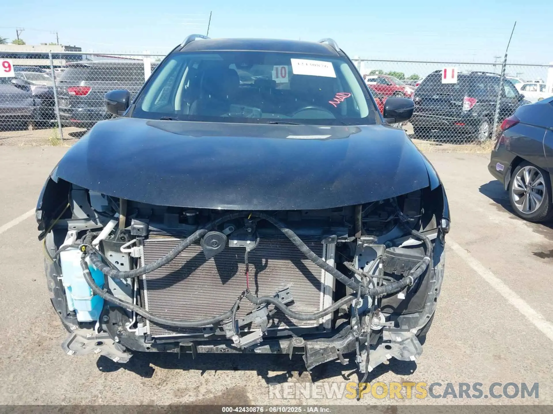 13 Photograph of a damaged car JN8AT2MT3LW039652 NISSAN ROGUE 2020