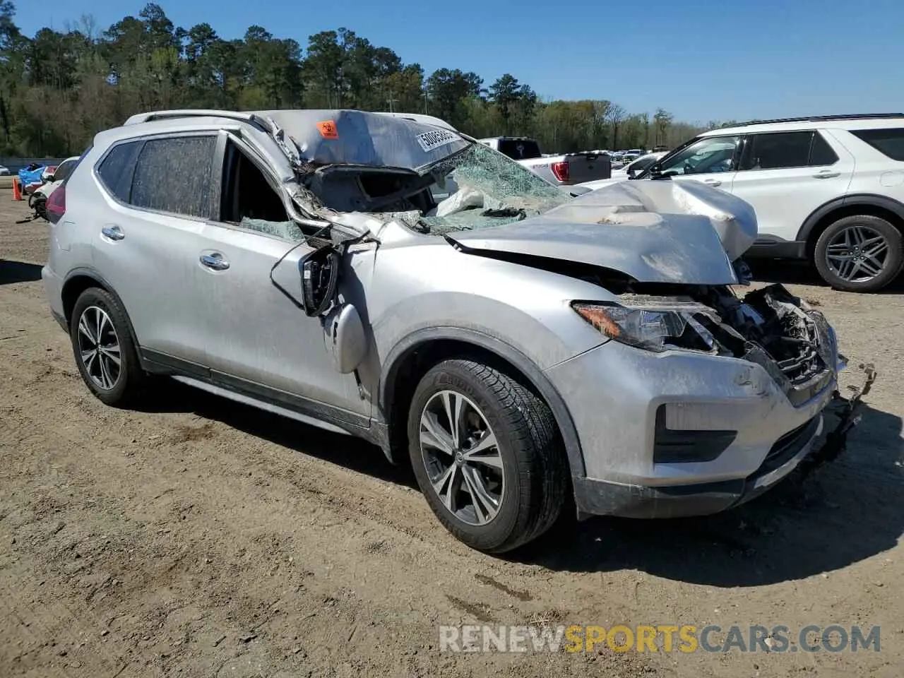 4 Photograph of a damaged car JN8AT2MT4LW000424 NISSAN ROGUE 2020