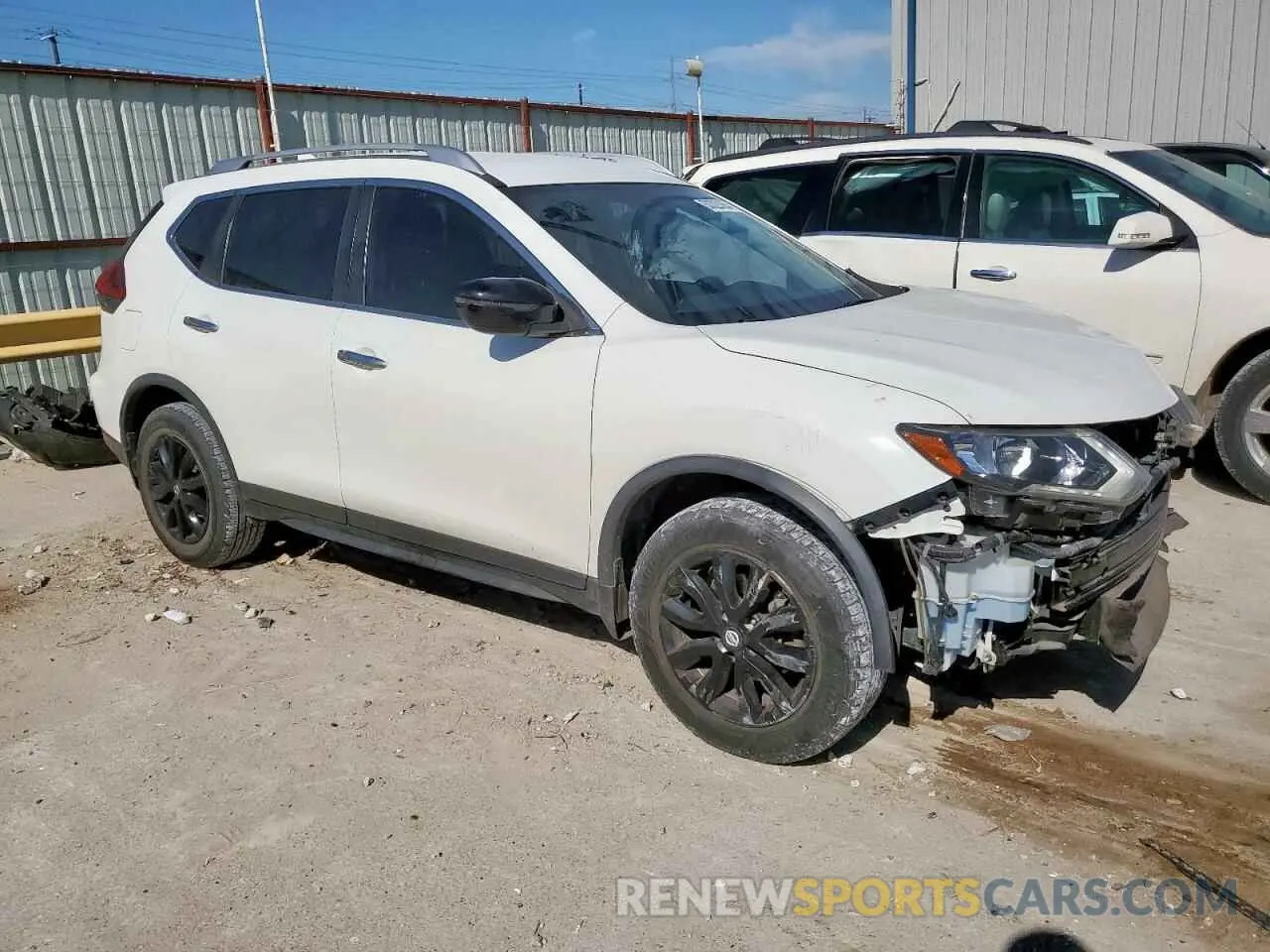 4 Photograph of a damaged car JN8AT2MT4LW000892 NISSAN ROGUE 2020