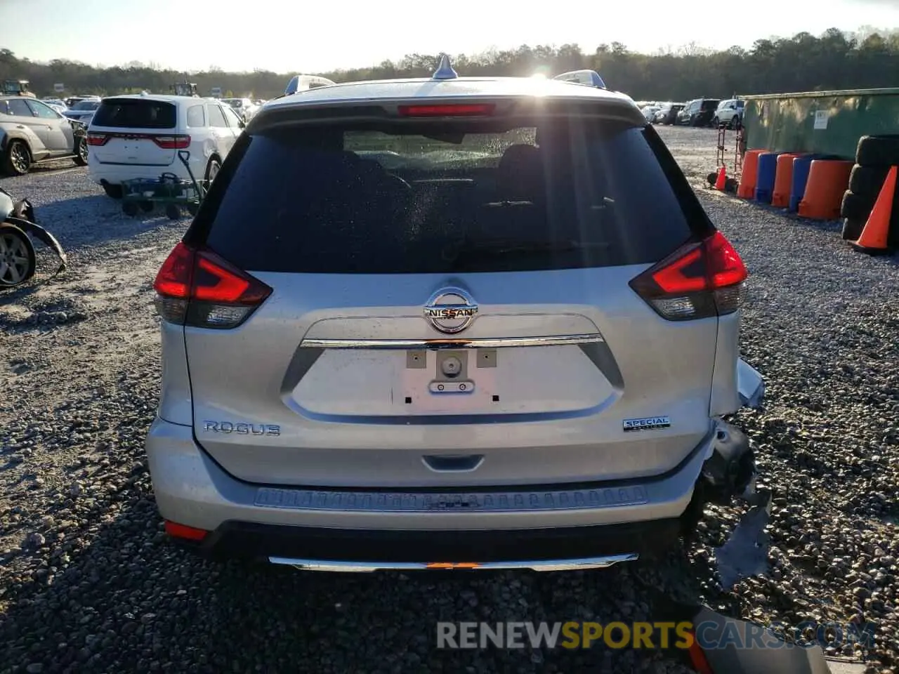 6 Photograph of a damaged car JN8AT2MT4LW003839 NISSAN ROGUE 2020