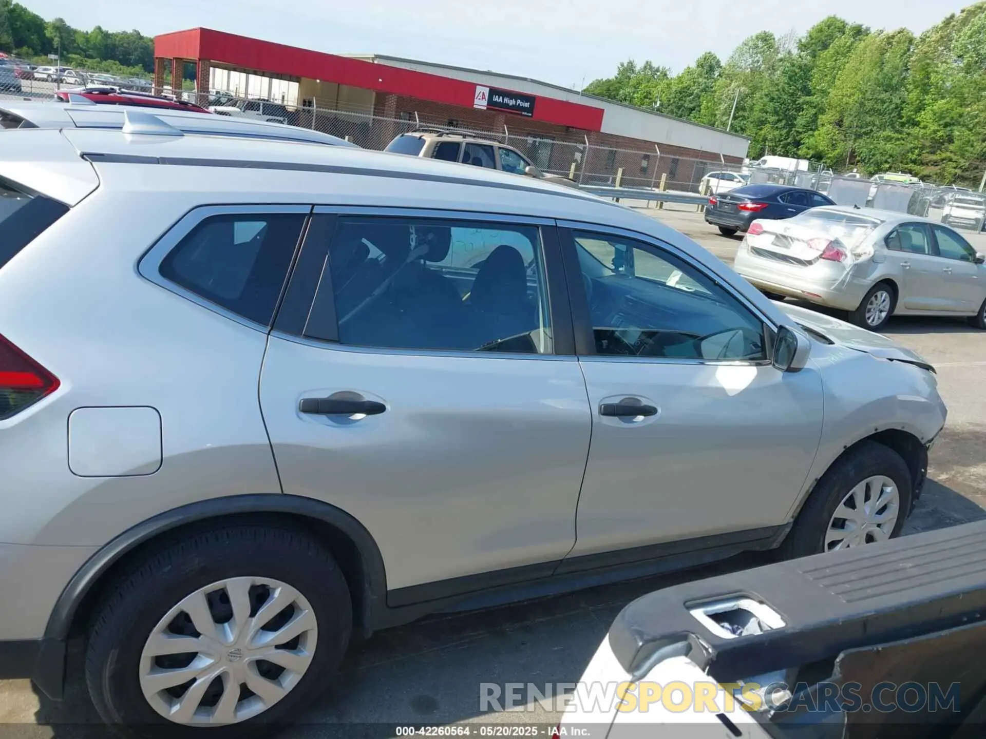 14 Photograph of a damaged car JN8AT2MT4LW003968 NISSAN ROGUE 2020