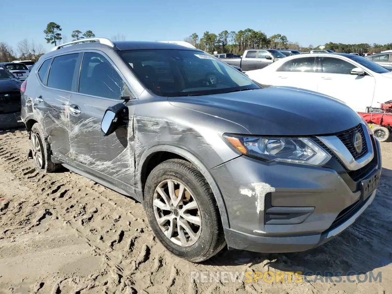 4 Photograph of a damaged car JN8AT2MT4LW004148 NISSAN ROGUE 2020