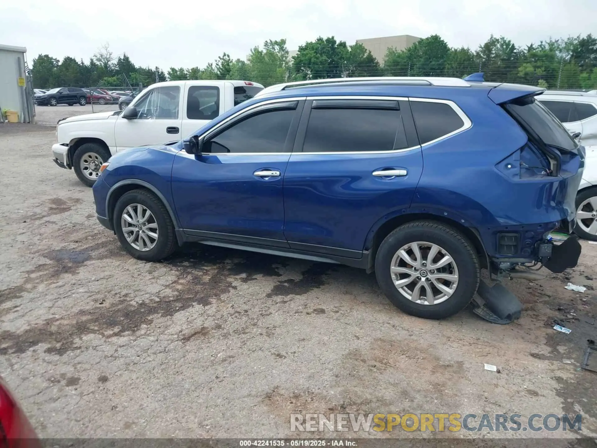 15 Photograph of a damaged car JN8AT2MT4LW013917 NISSAN ROGUE 2020