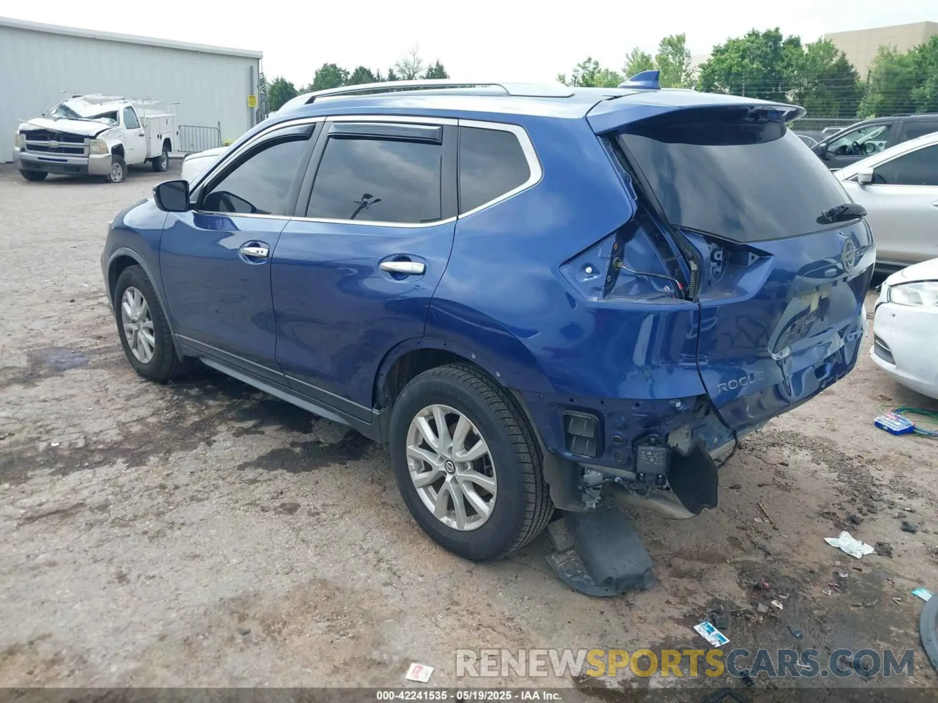 3 Photograph of a damaged car JN8AT2MT4LW013917 NISSAN ROGUE 2020