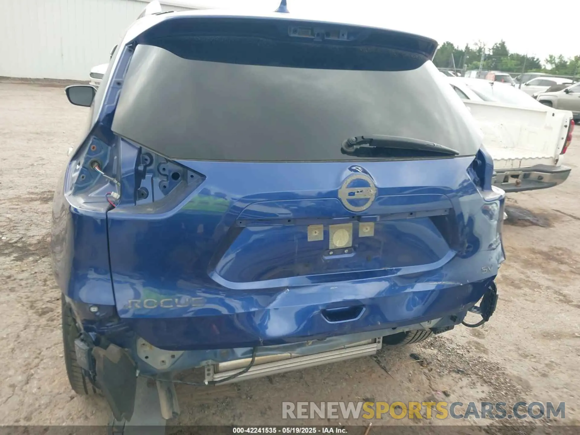 6 Photograph of a damaged car JN8AT2MT4LW013917 NISSAN ROGUE 2020