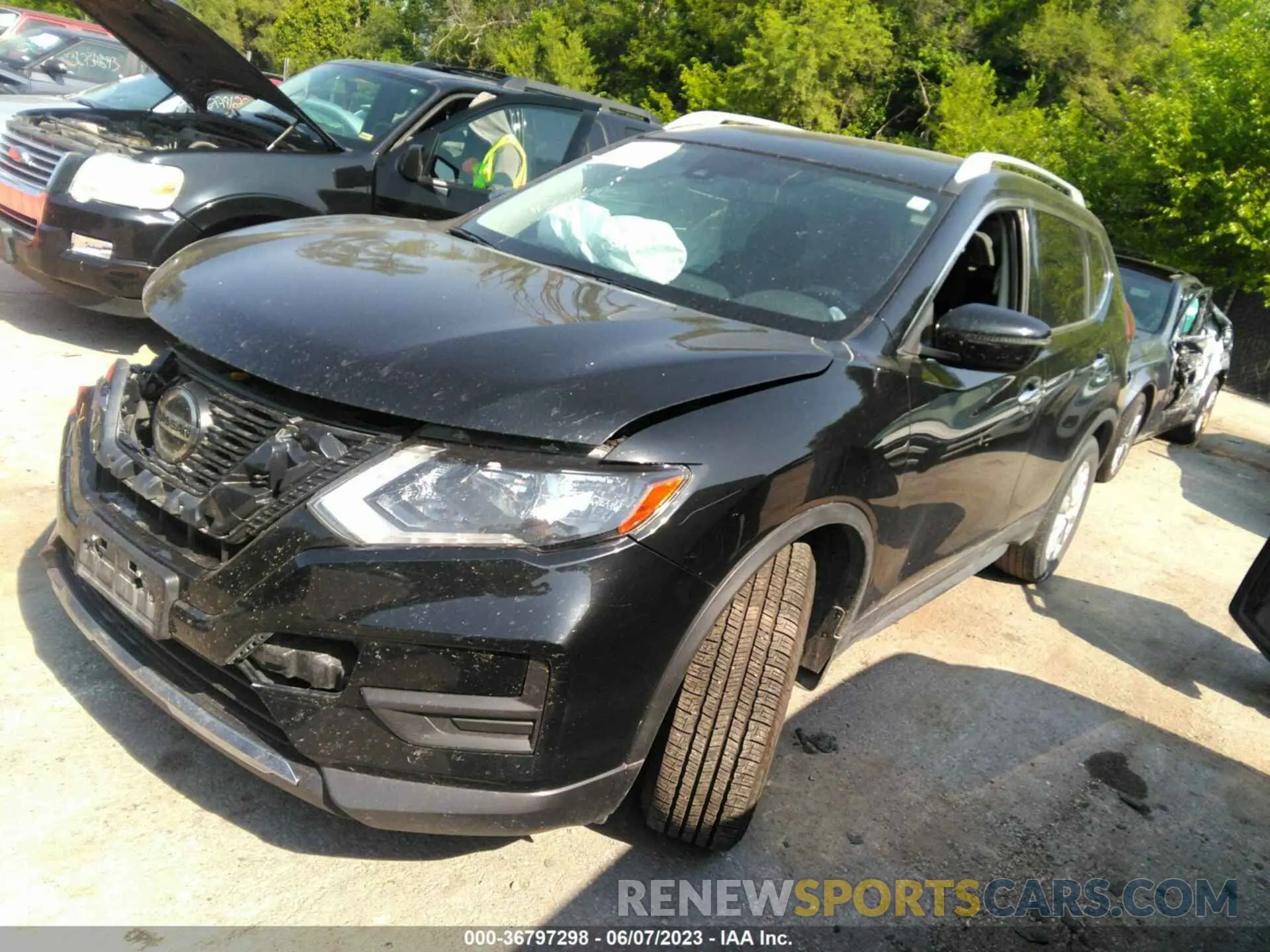 2 Photograph of a damaged car JN8AT2MT4LW033388 NISSAN ROGUE 2020