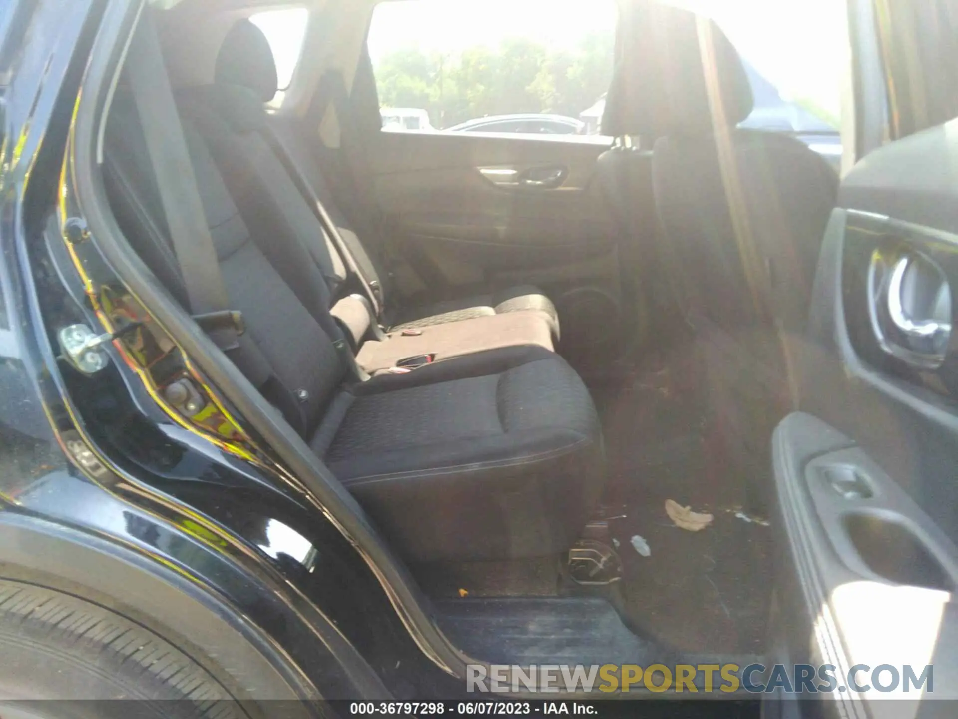 8 Photograph of a damaged car JN8AT2MT4LW033388 NISSAN ROGUE 2020