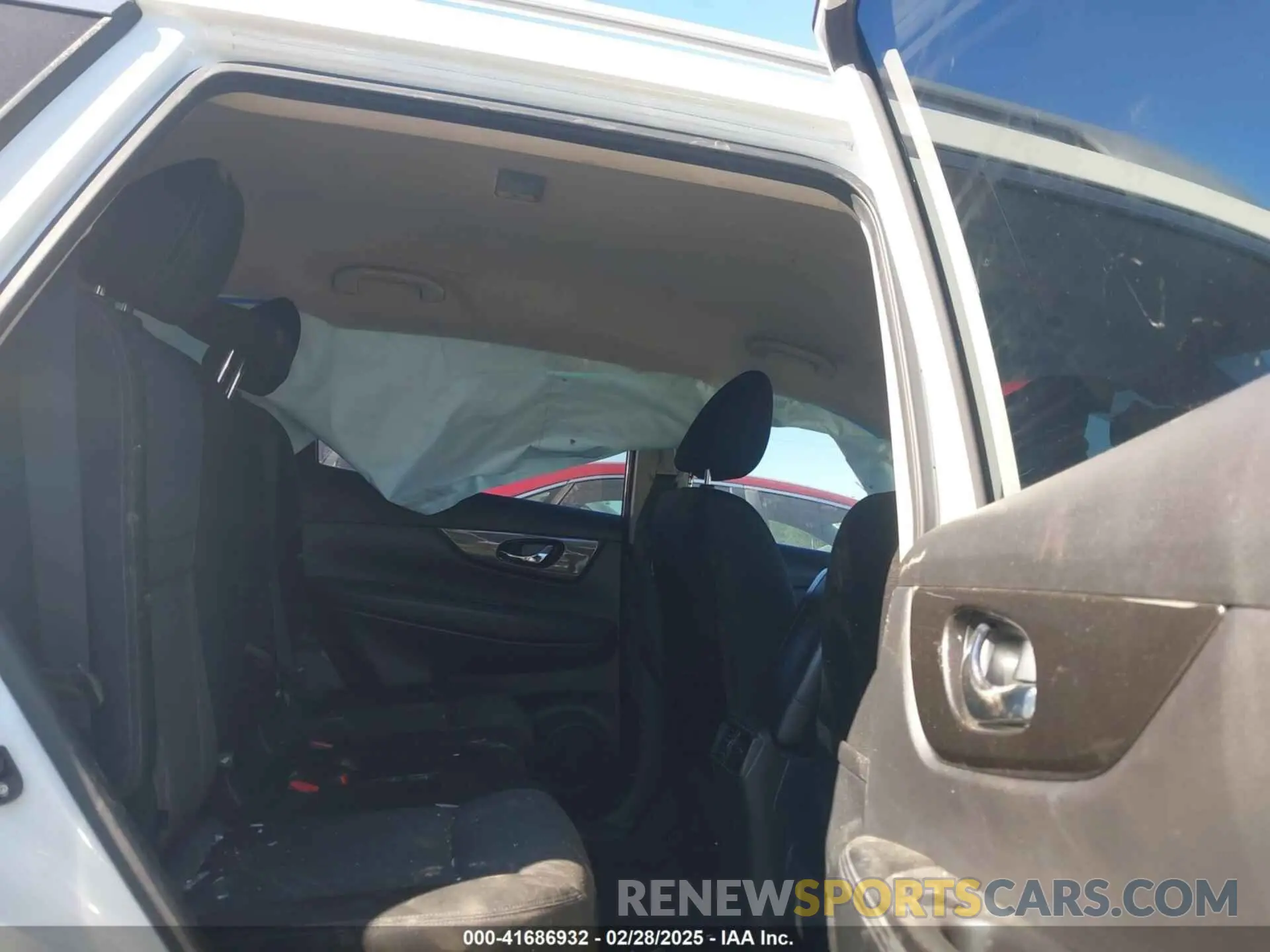 8 Photograph of a damaged car JN8AT2MT4LW043452 NISSAN ROGUE 2020