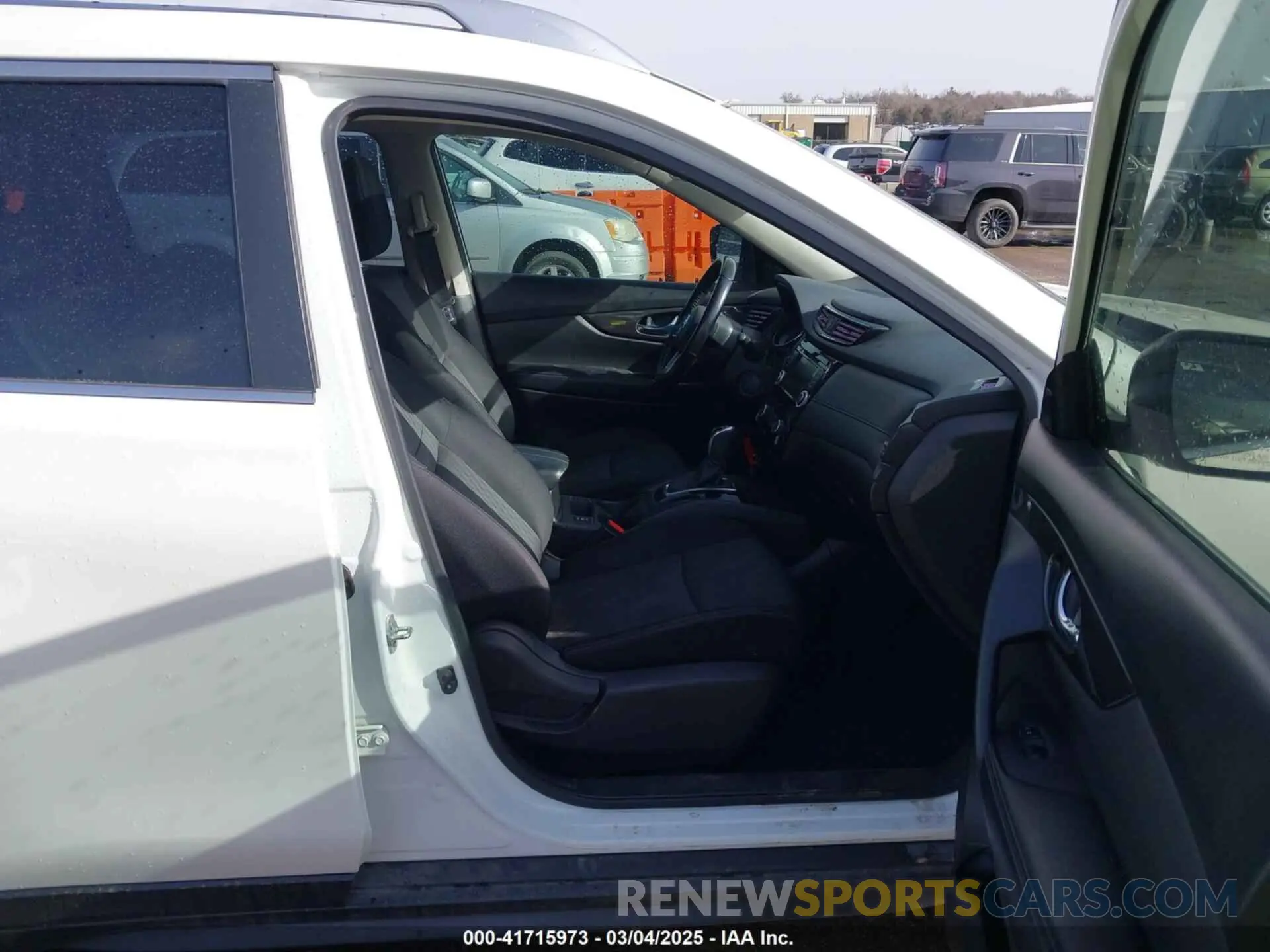 5 Photograph of a damaged car JN8AT2MT5LW035697 NISSAN ROGUE 2020