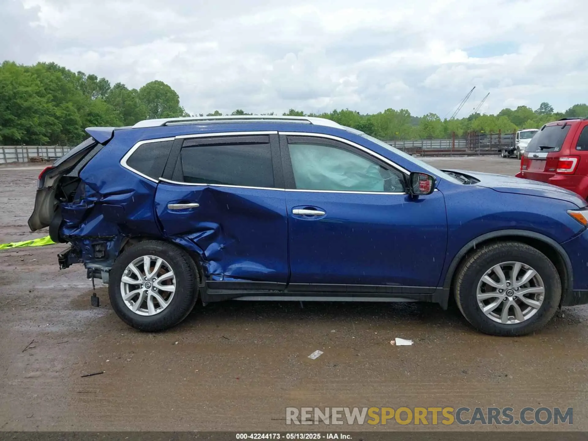 14 Photograph of a damaged car JN8AT2MT5LW036008 NISSAN ROGUE 2020