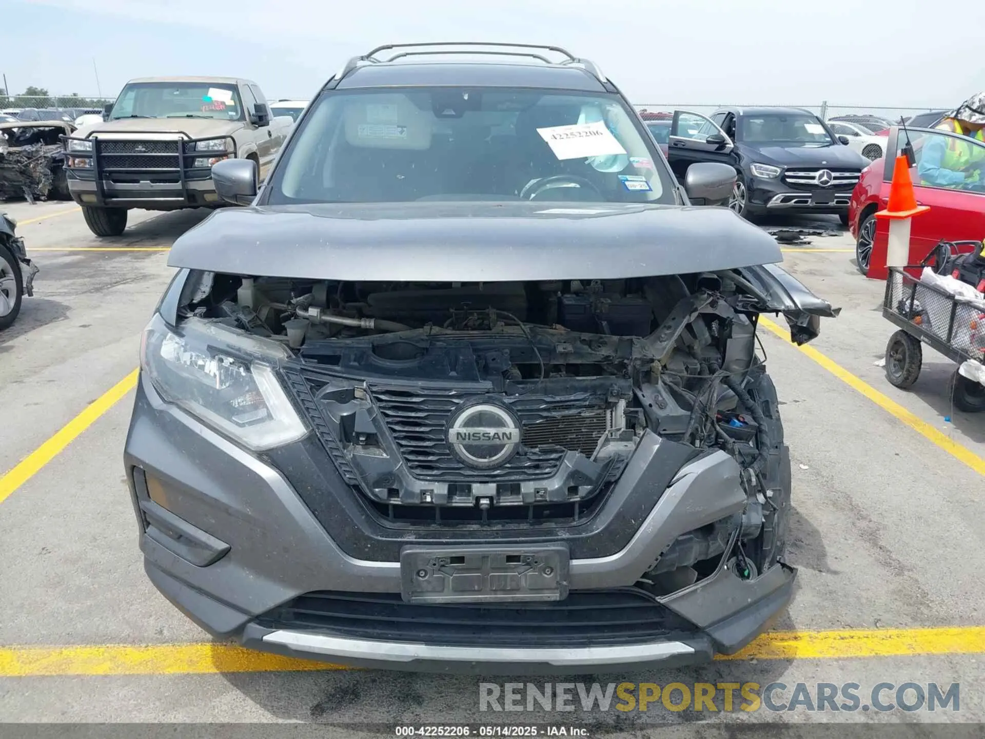 12 Photograph of a damaged car JN8AT2MT6LW000585 NISSAN ROGUE 2020