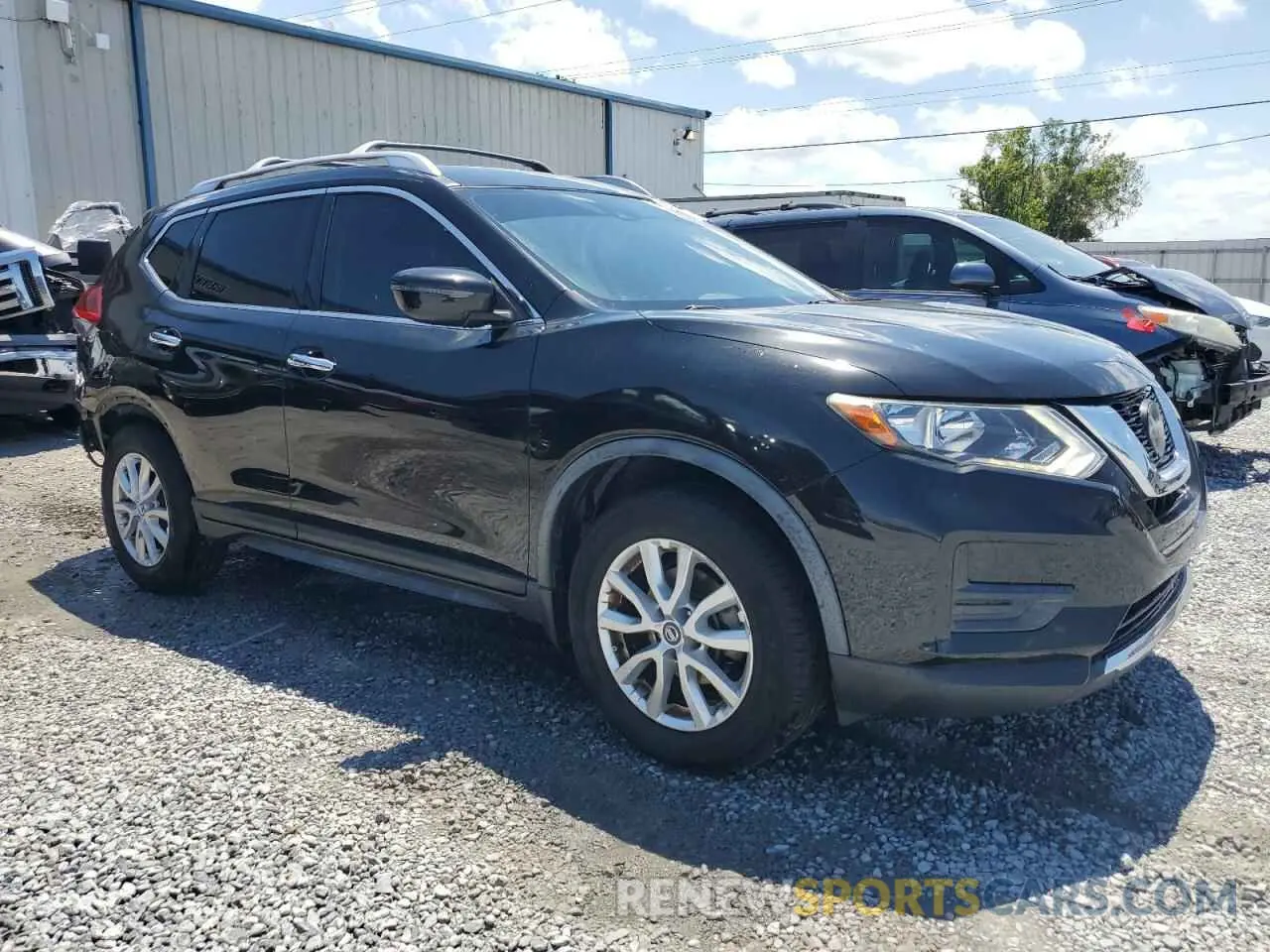 4 Photograph of a damaged car JN8AT2MT6LW012977 NISSAN ROGUE 2020