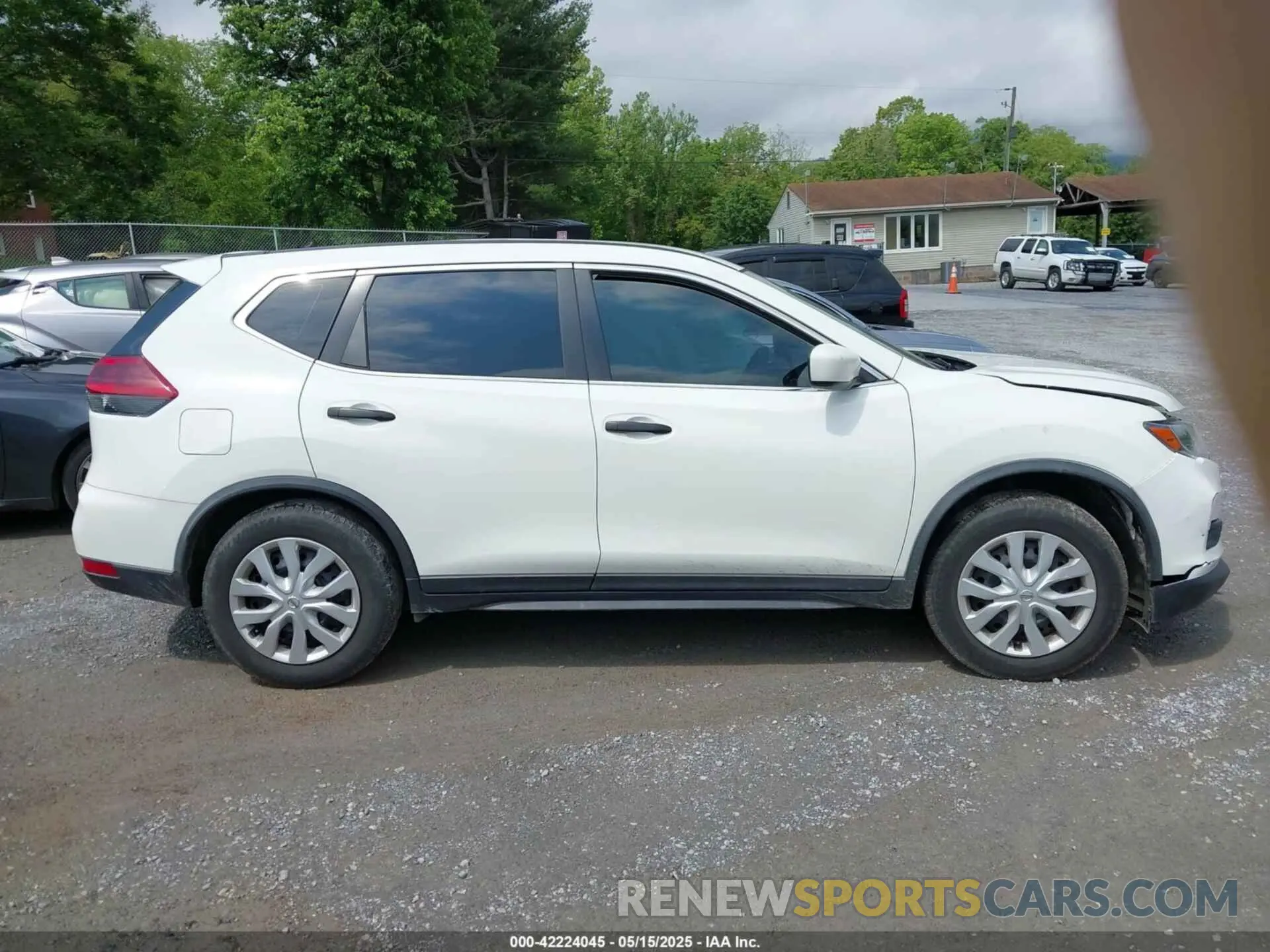 14 Photograph of a damaged car JN8AT2MT6LW036325 NISSAN ROGUE 2020