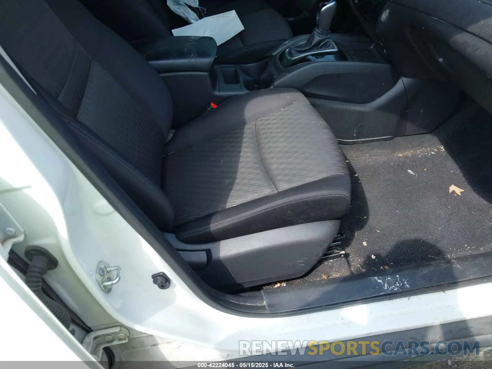 5 Photograph of a damaged car JN8AT2MT6LW036325 NISSAN ROGUE 2020