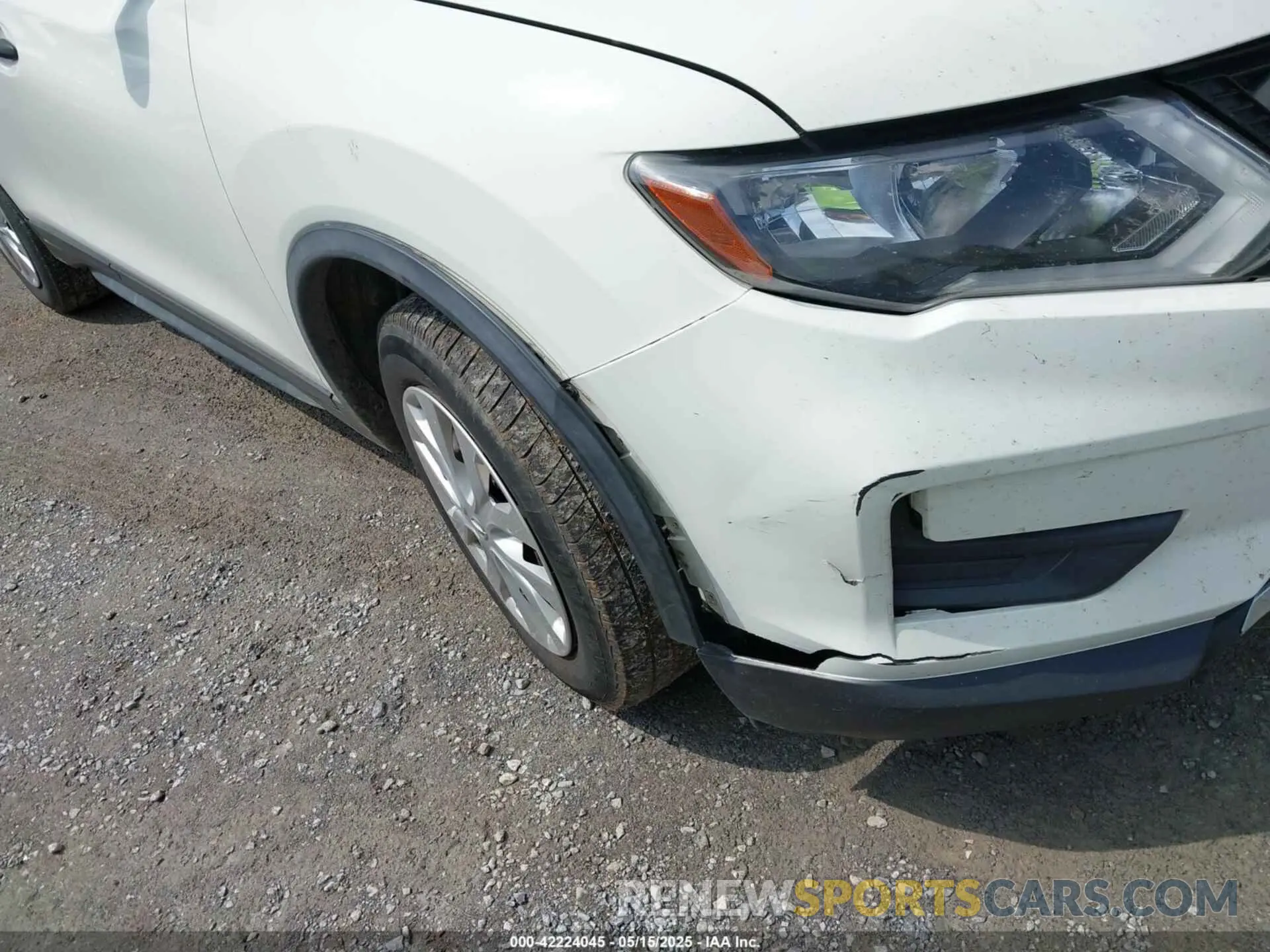 6 Photograph of a damaged car JN8AT2MT6LW036325 NISSAN ROGUE 2020