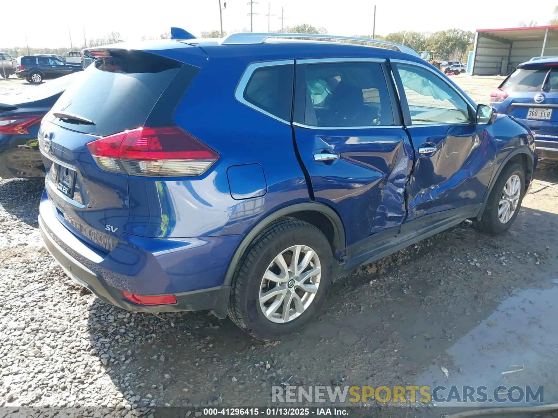 4 Photograph of a damaged car JN8AT2MT6LW041119 NISSAN ROGUE 2020
