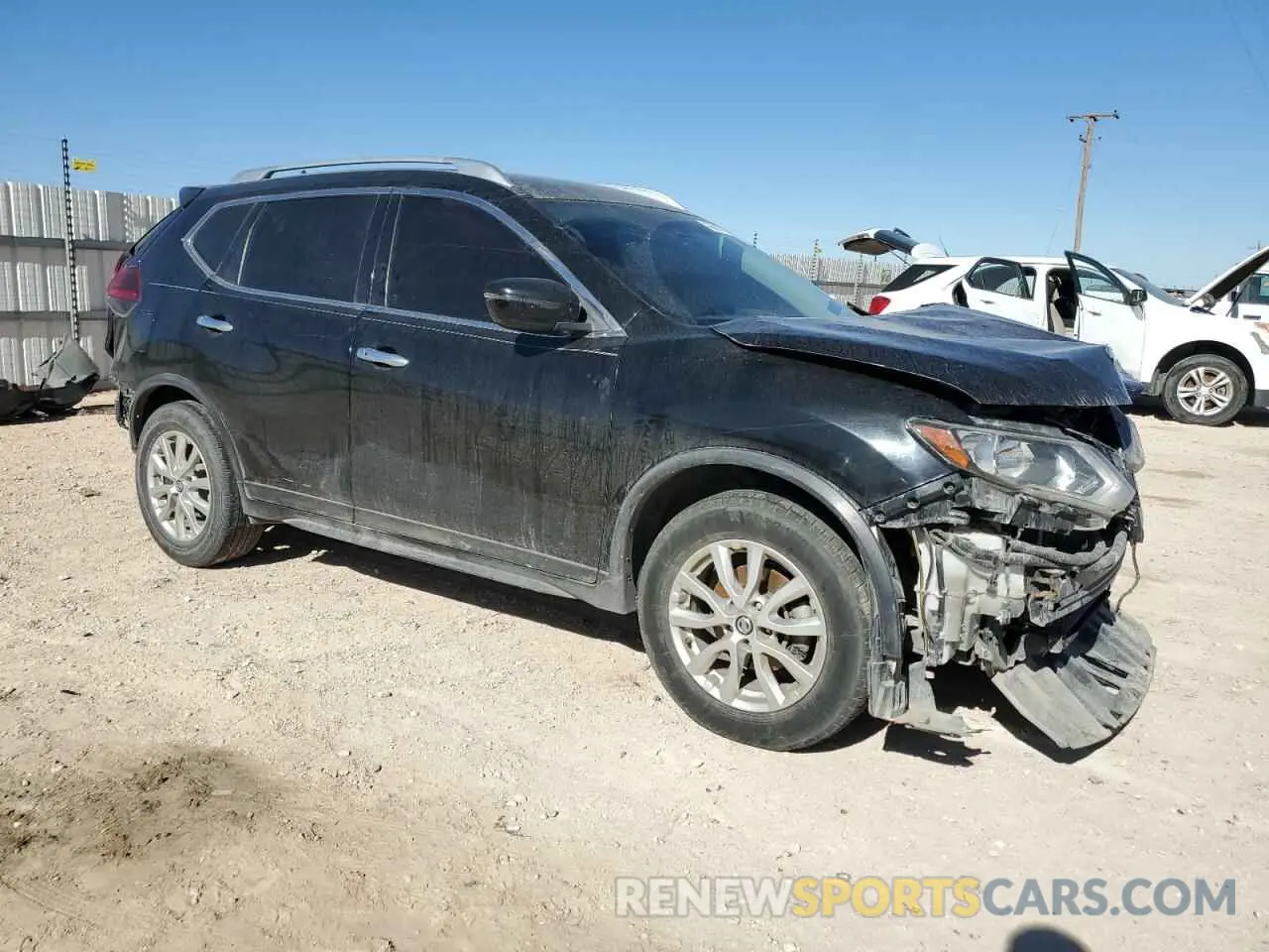4 Photograph of a damaged car JN8AT2MT6LW041976 NISSAN ROGUE 2020