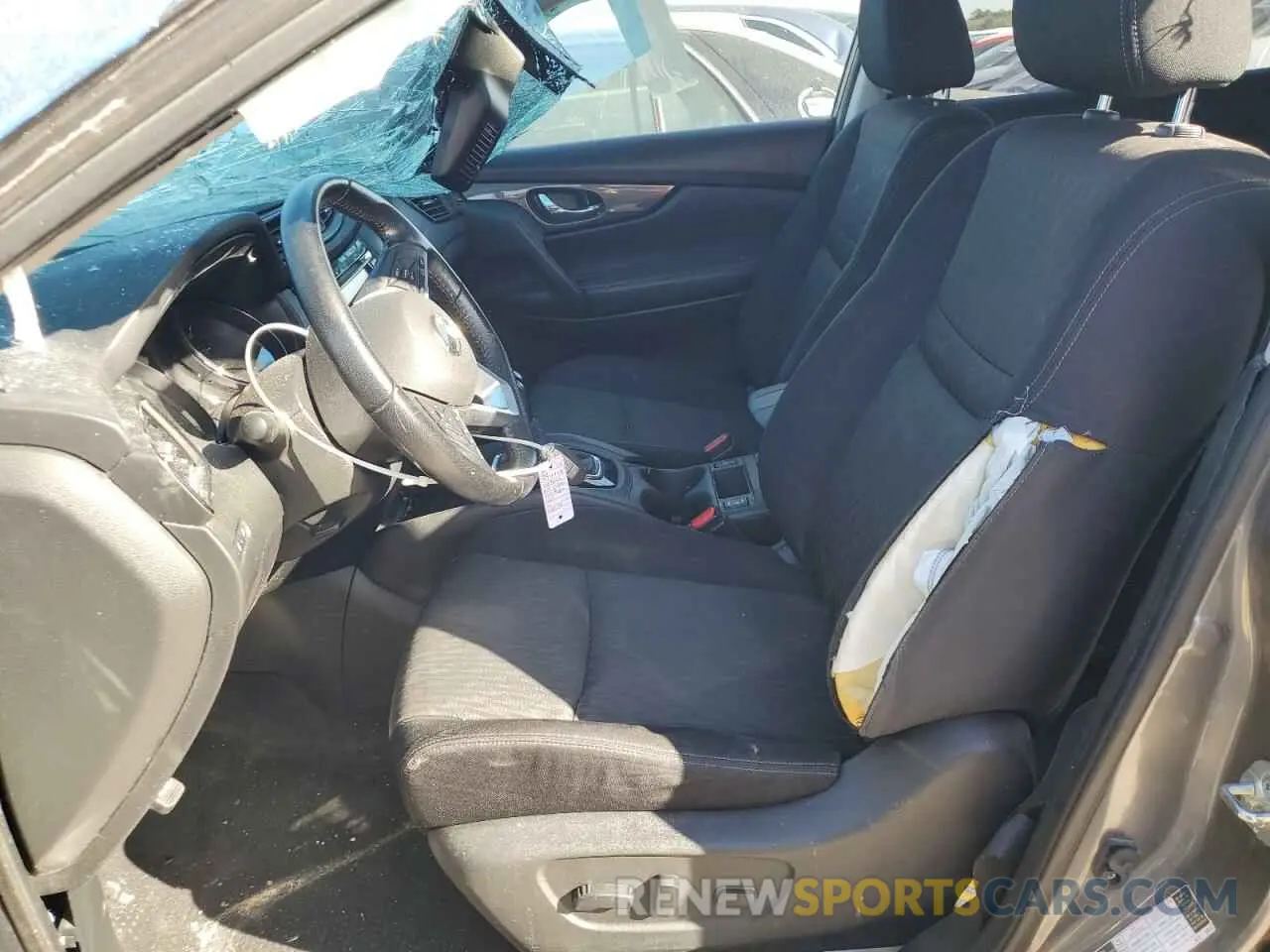 7 Photograph of a damaged car JN8AT2MT7LW010865 NISSAN ROGUE 2020