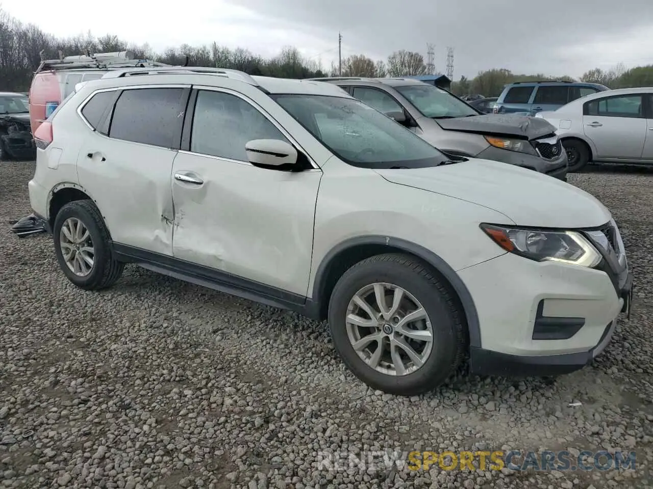 4 Photograph of a damaged car JN8AT2MT7LW011157 NISSAN ROGUE 2020