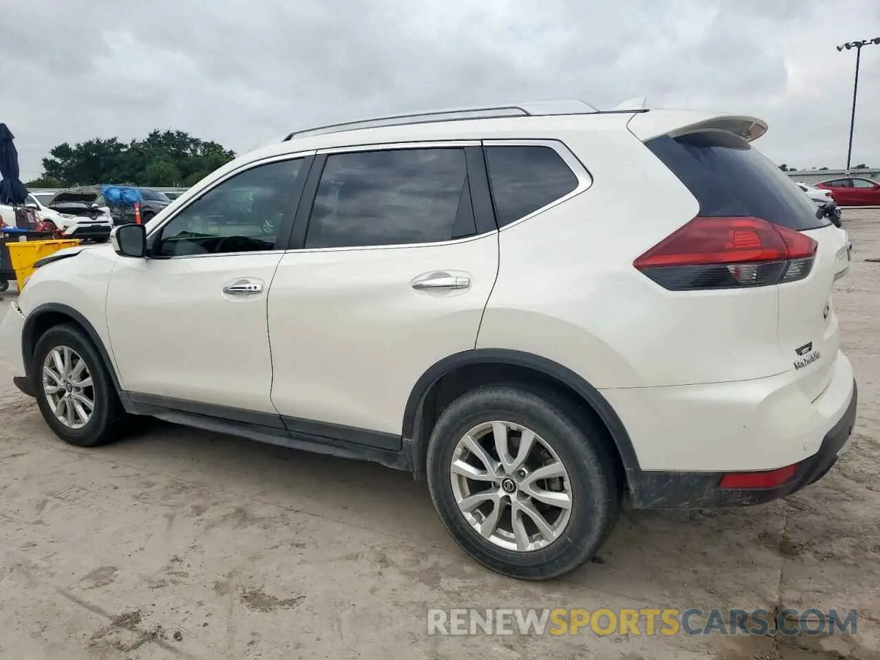 2 Photograph of a damaged car JN8AT2MT7LW032977 NISSAN ROGUE 2020
