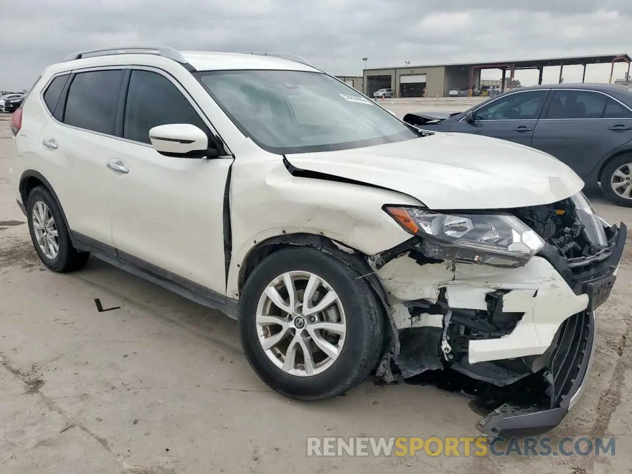 4 Photograph of a damaged car JN8AT2MT7LW032977 NISSAN ROGUE 2020