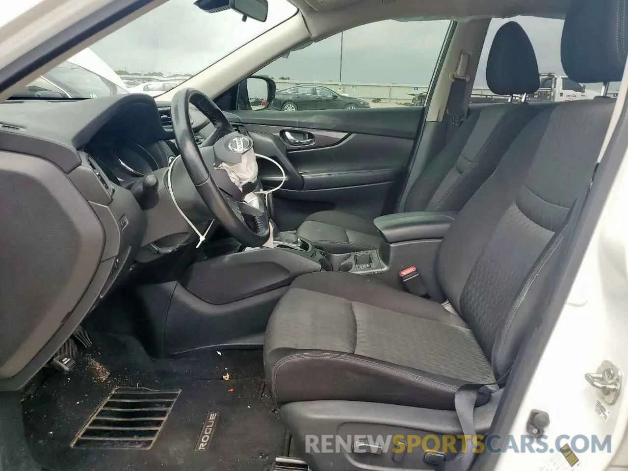 7 Photograph of a damaged car JN8AT2MT7LW032977 NISSAN ROGUE 2020
