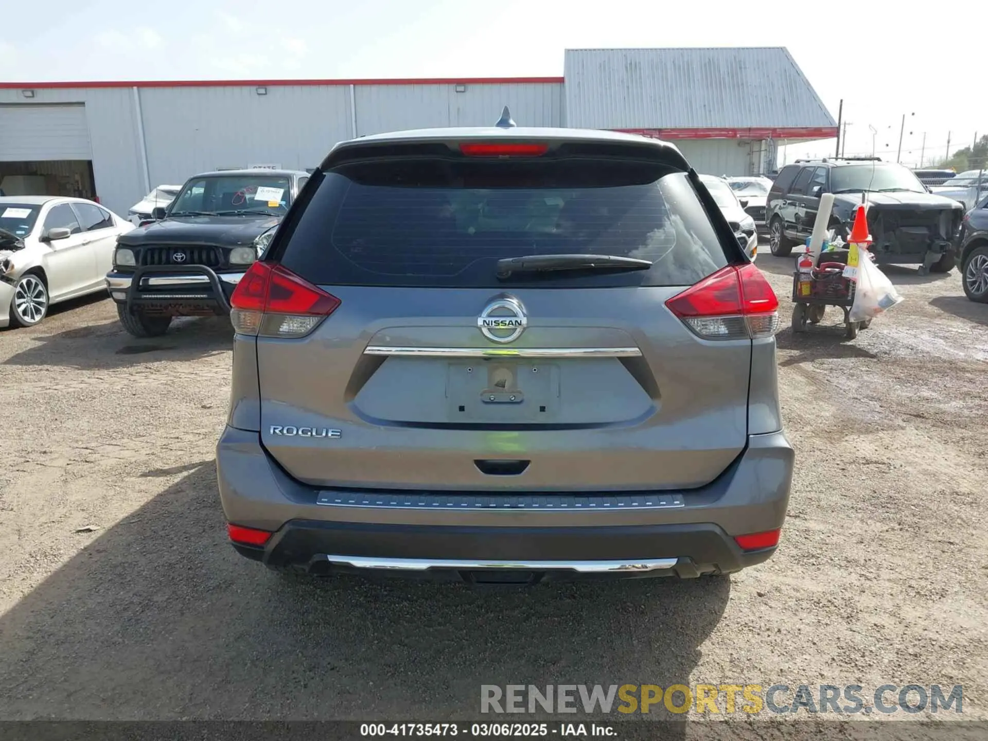 17 Photograph of a damaged car JN8AT2MT8LW003987 NISSAN ROGUE 2020