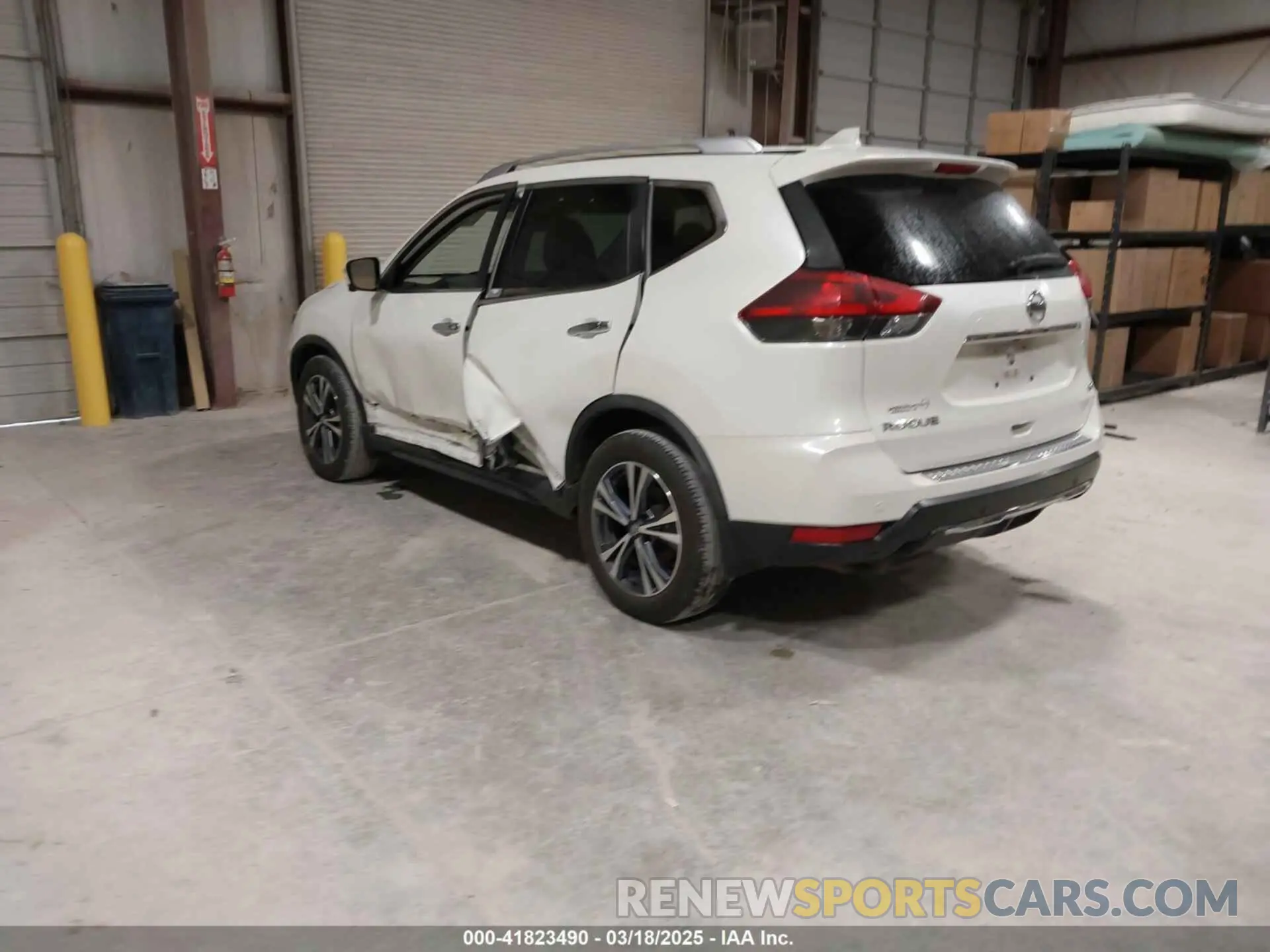 3 Photograph of a damaged car JN8AT2MT8LW005075 NISSAN ROGUE 2020