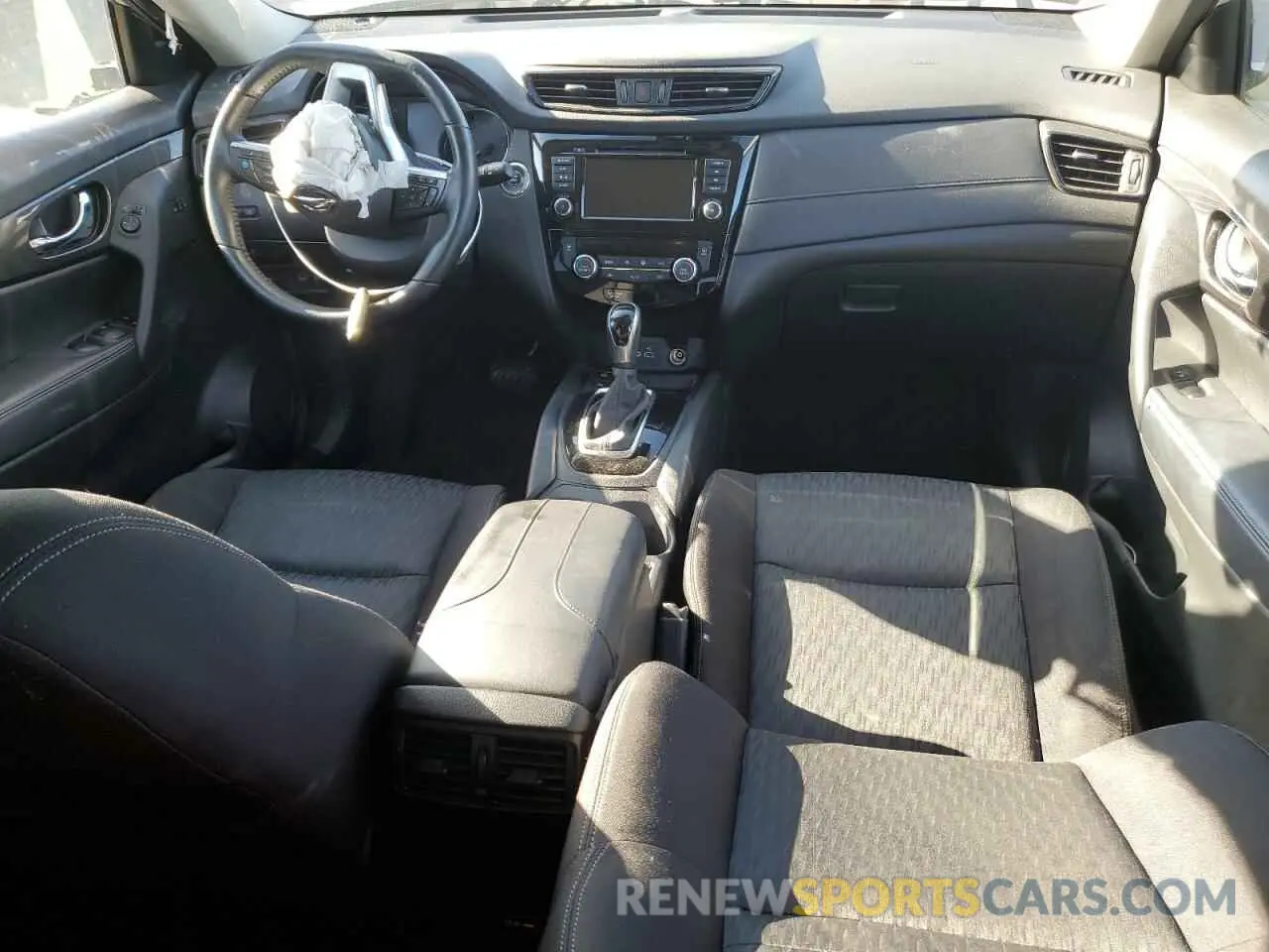 8 Photograph of a damaged car JN8AT2MT8LW008591 NISSAN ROGUE 2020