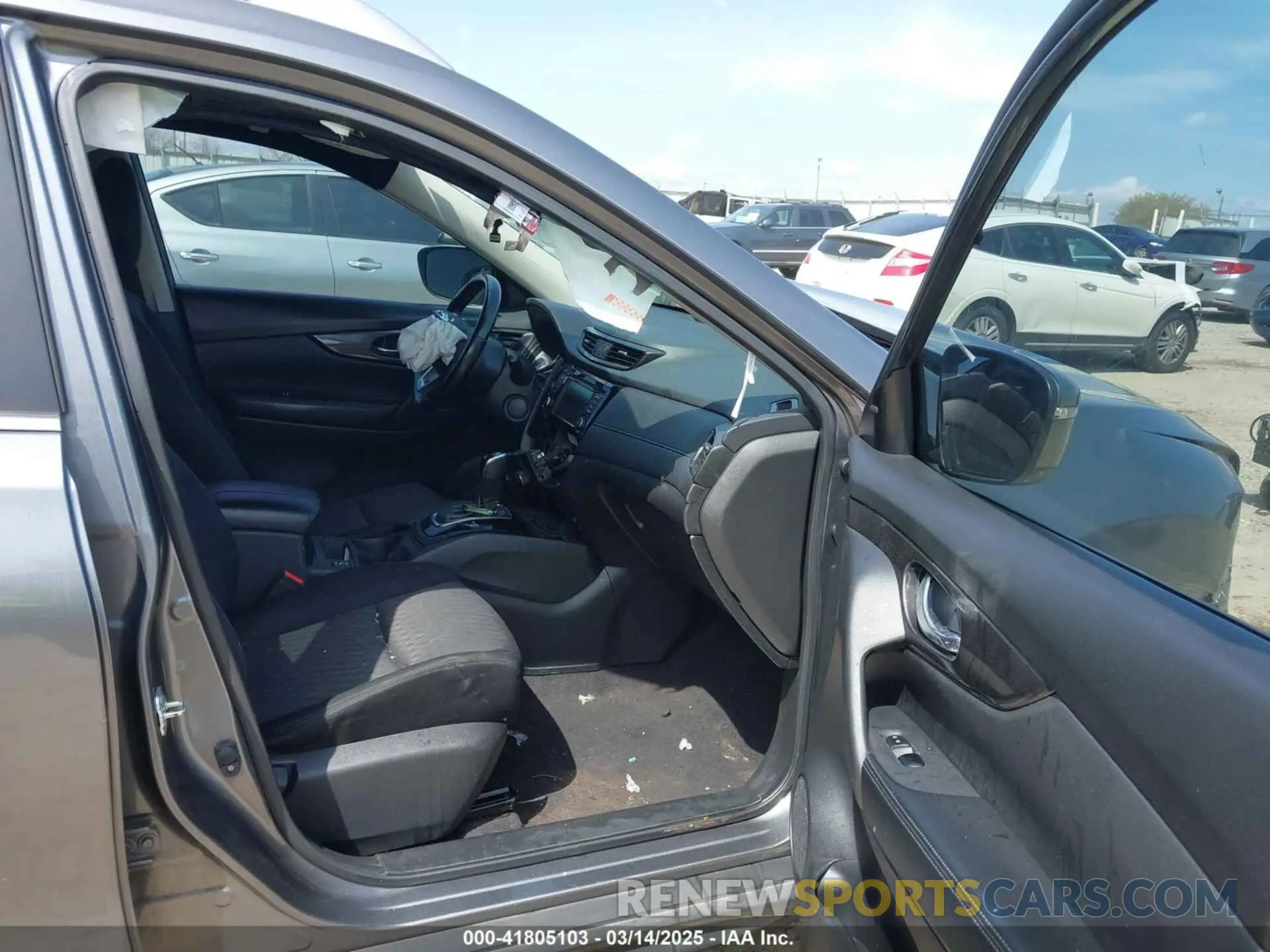 5 Photograph of a damaged car JN8AT2MT8LW016660 NISSAN ROGUE 2020
