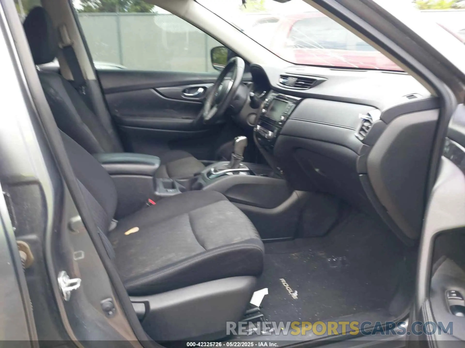5 Photograph of a damaged car JN8AT2MT9LW002413 NISSAN ROGUE 2020