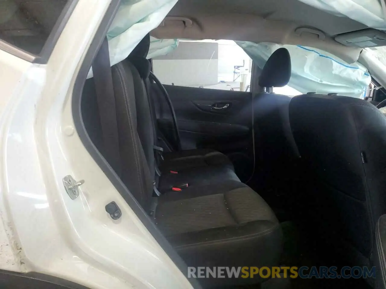 11 Photograph of a damaged car JN8AT2MT9LW004615 NISSAN ROGUE 2020
