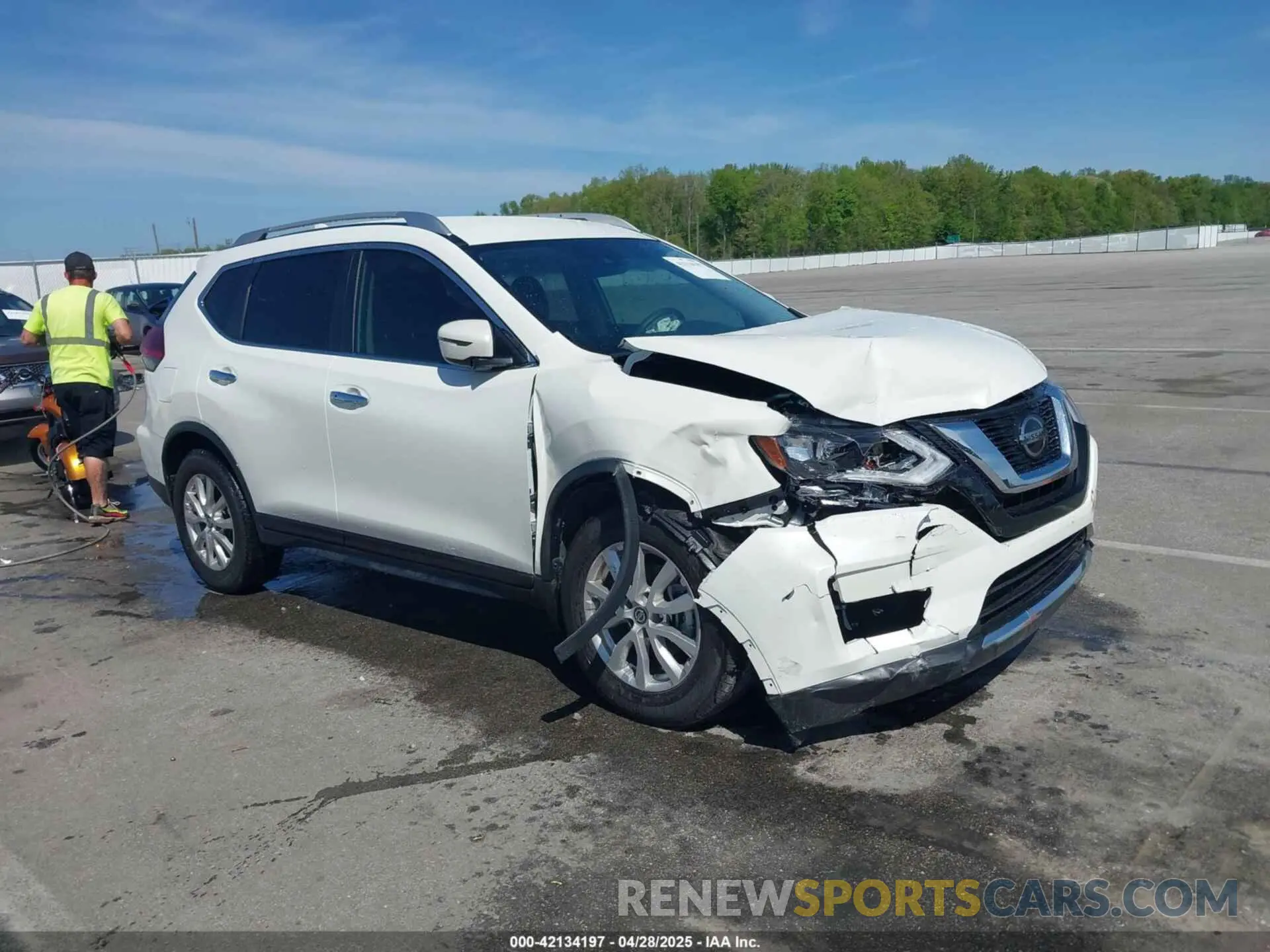 1 Photograph of a damaged car JN8AT2MT9LW013394 NISSAN ROGUE 2020