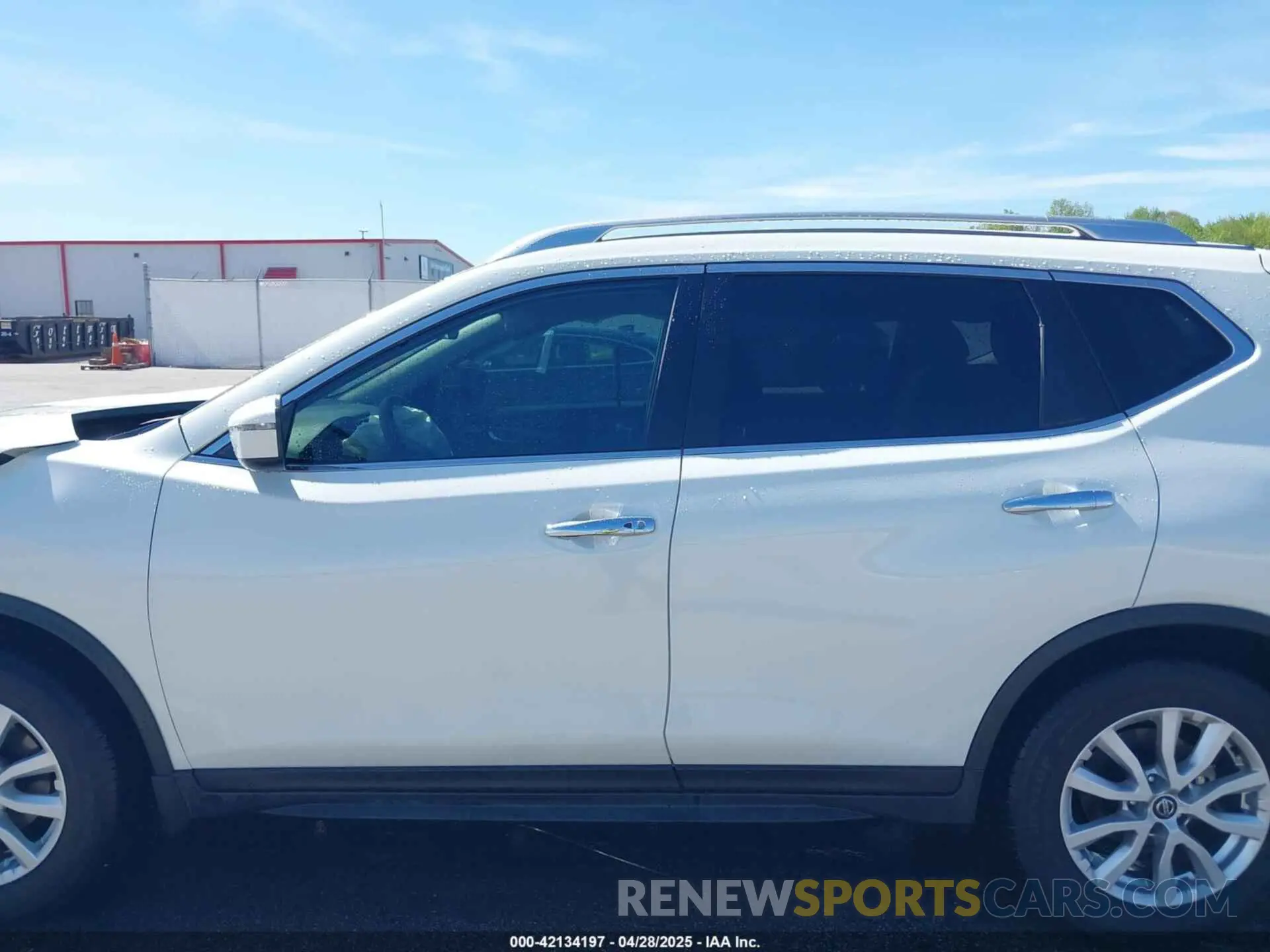 14 Photograph of a damaged car JN8AT2MT9LW013394 NISSAN ROGUE 2020