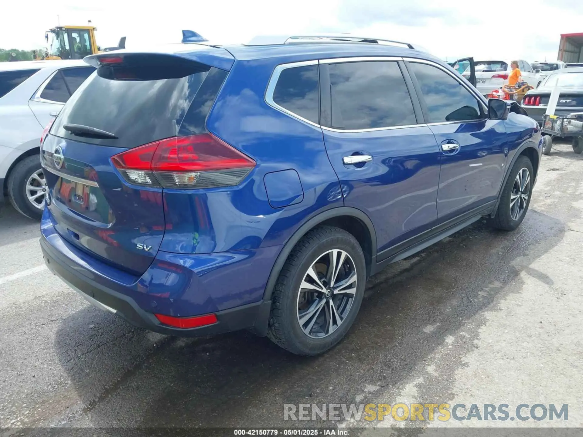 4 Photograph of a damaged car JN8AT2MT9LW041311 NISSAN ROGUE 2020
