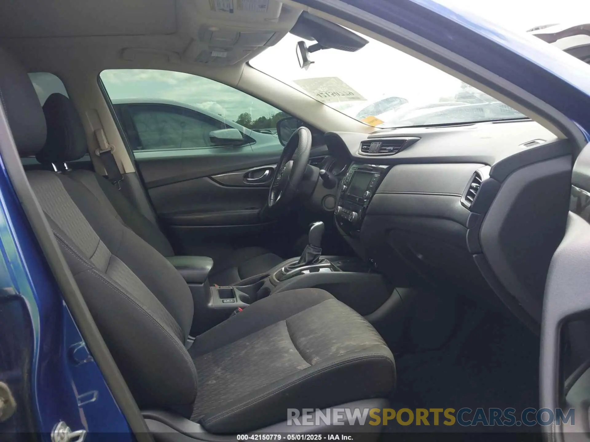 5 Photograph of a damaged car JN8AT2MT9LW041311 NISSAN ROGUE 2020