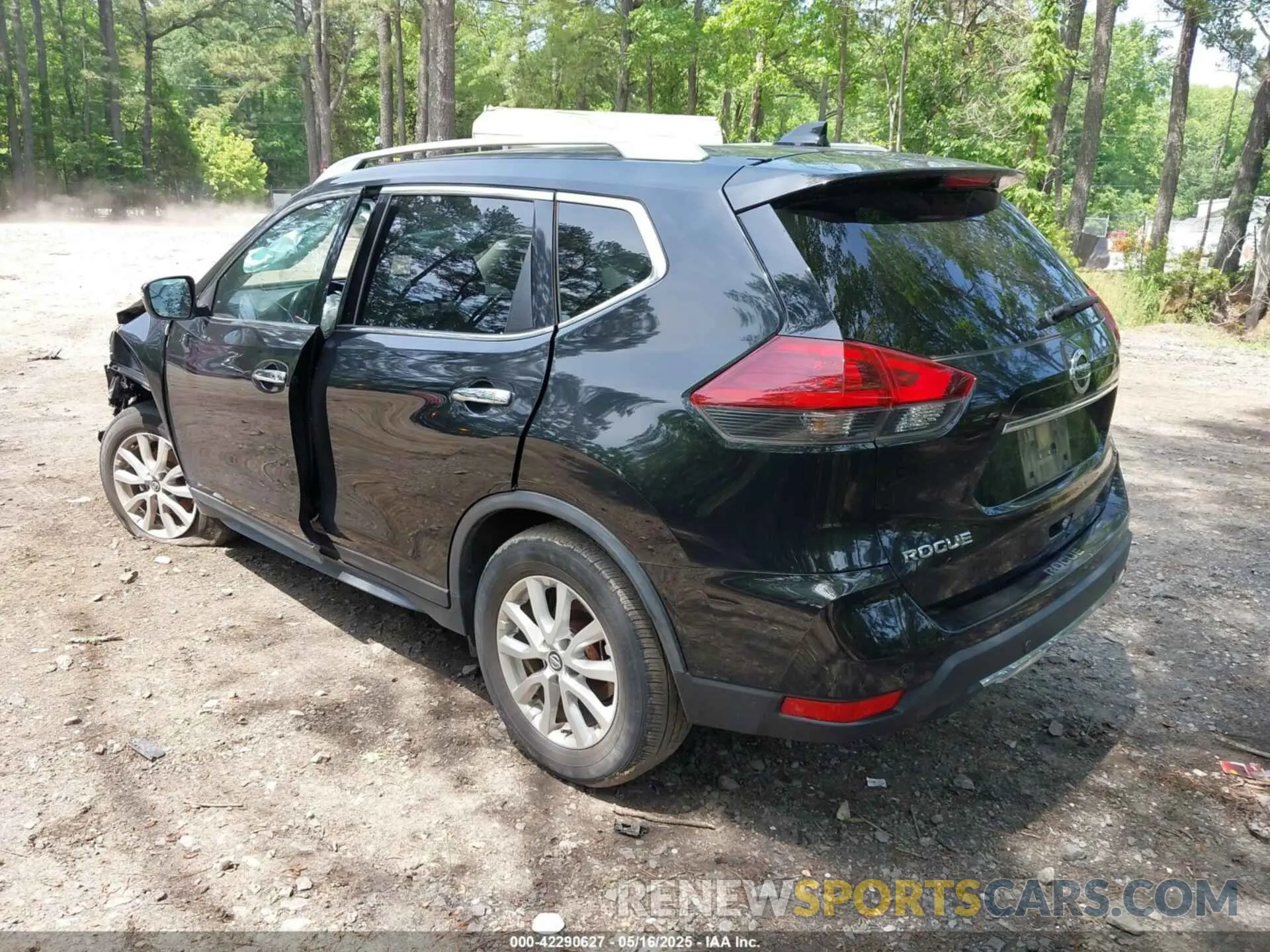 3 Photograph of a damaged car JN8AT2MT9LW041728 NISSAN ROGUE 2020