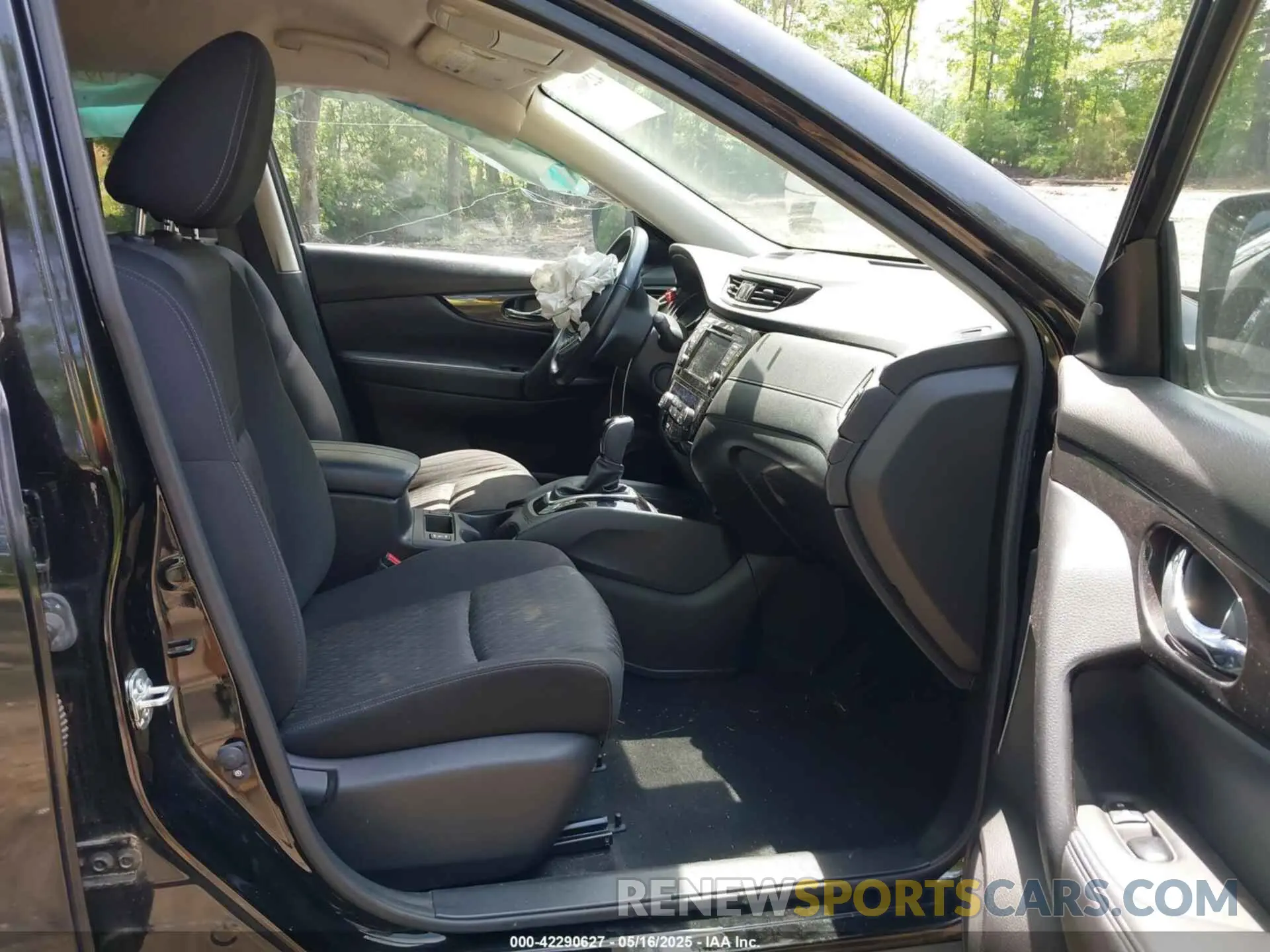 5 Photograph of a damaged car JN8AT2MT9LW041728 NISSAN ROGUE 2020