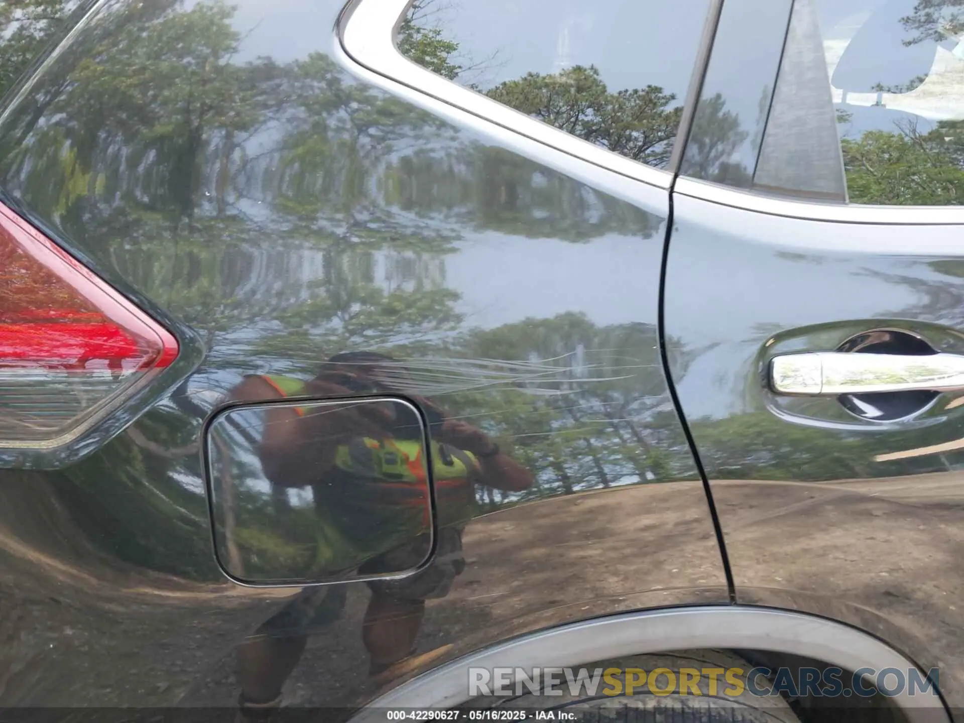 6 Photograph of a damaged car JN8AT2MT9LW041728 NISSAN ROGUE 2020