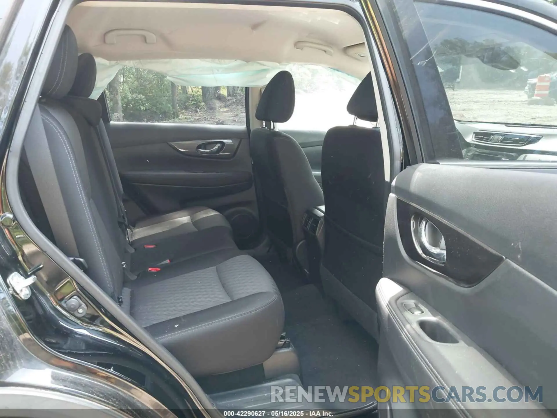 8 Photograph of a damaged car JN8AT2MT9LW041728 NISSAN ROGUE 2020