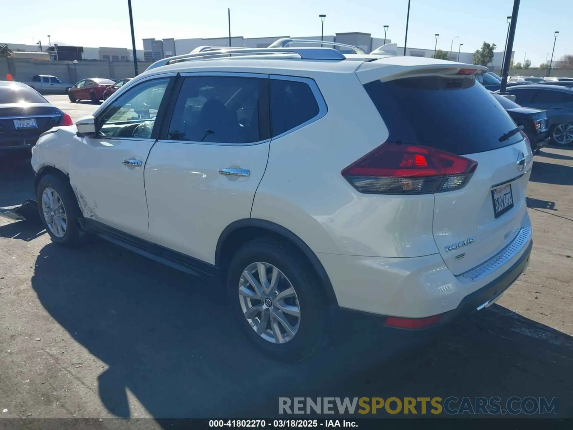 3 Photograph of a damaged car JN8AT2MTXLW002808 NISSAN ROGUE 2020