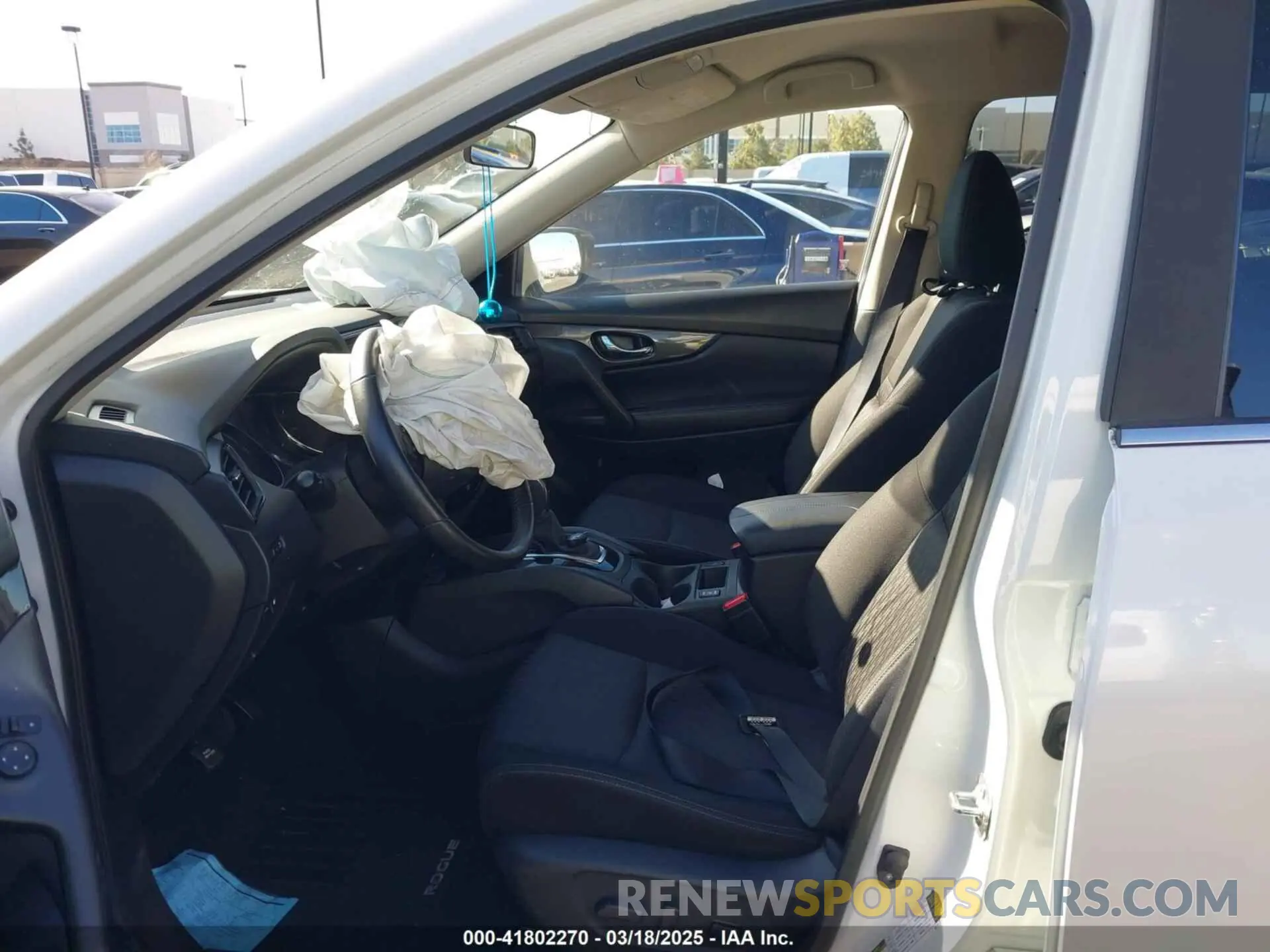 5 Photograph of a damaged car JN8AT2MTXLW002808 NISSAN ROGUE 2020
