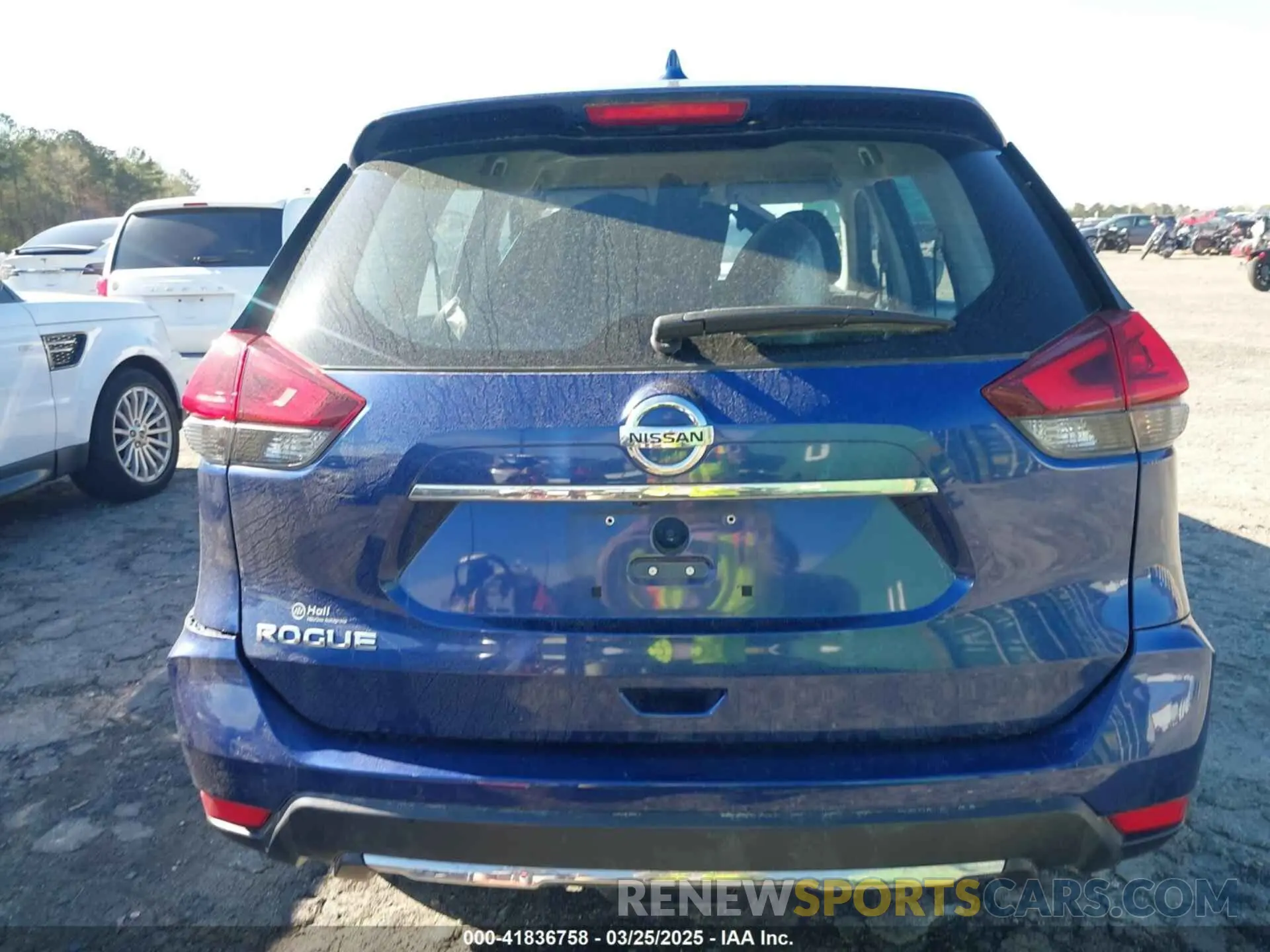 17 Photograph of a damaged car JN8AT2MTXLW006616 NISSAN ROGUE 2020