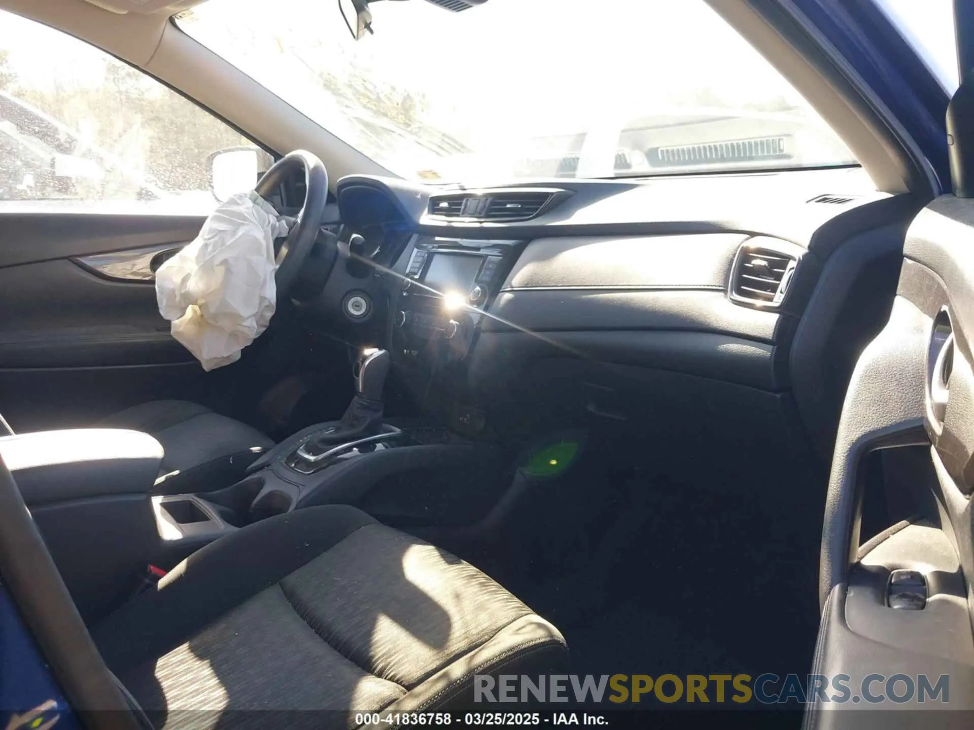 5 Photograph of a damaged car JN8AT2MTXLW006616 NISSAN ROGUE 2020