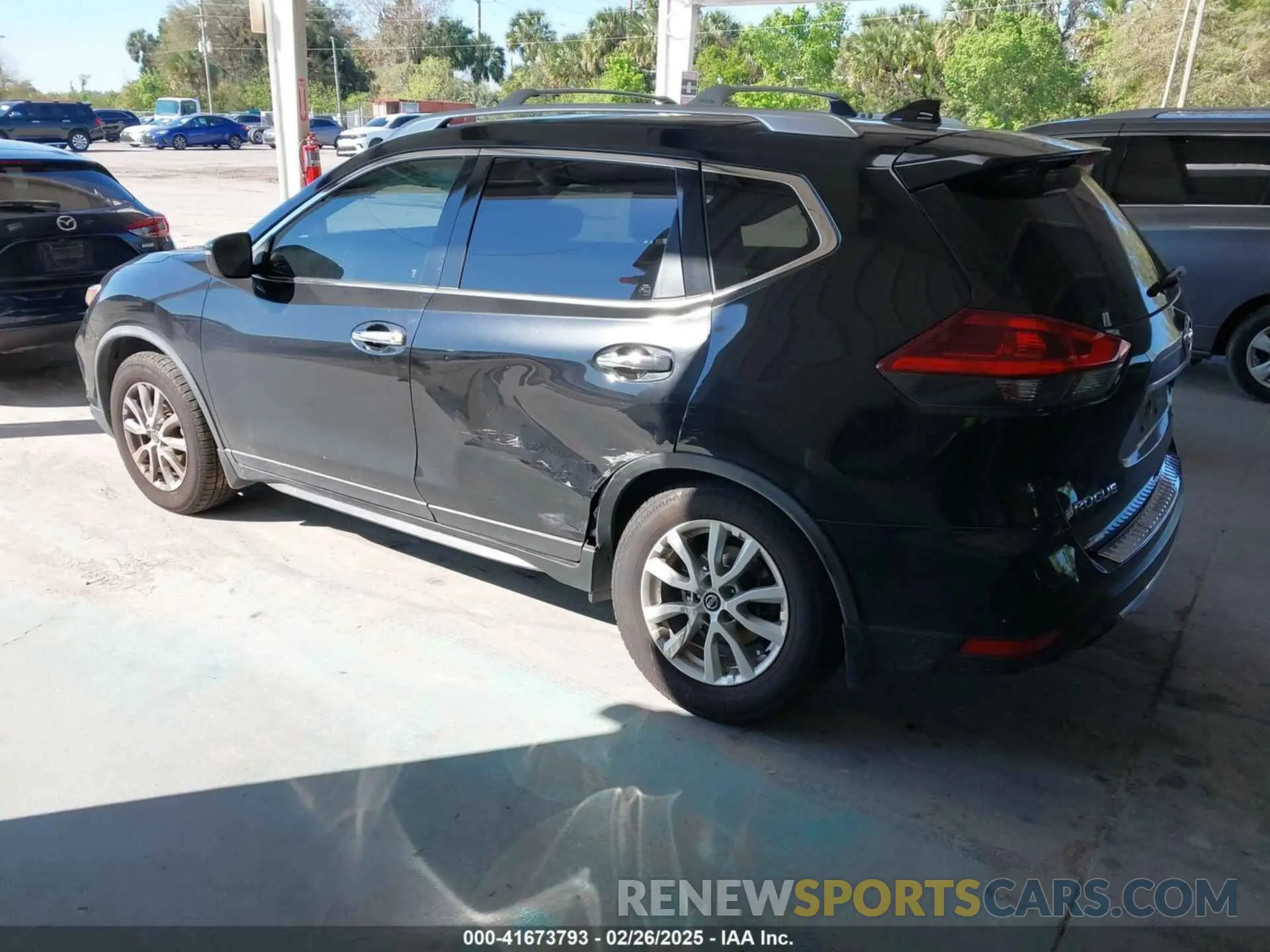 3 Photograph of a damaged car JN8AT2MTXLW007944 NISSAN ROGUE 2020