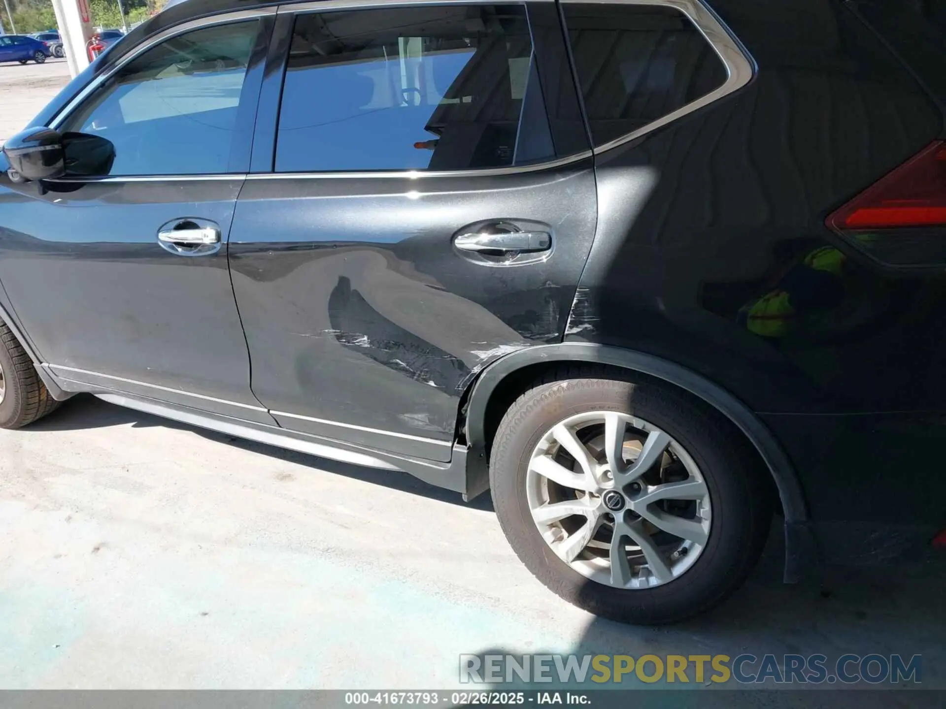 6 Photograph of a damaged car JN8AT2MTXLW007944 NISSAN ROGUE 2020