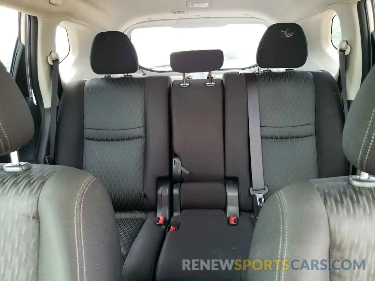 10 Photograph of a damaged car JN8AT2MTXLW009600 NISSAN ROGUE 2020